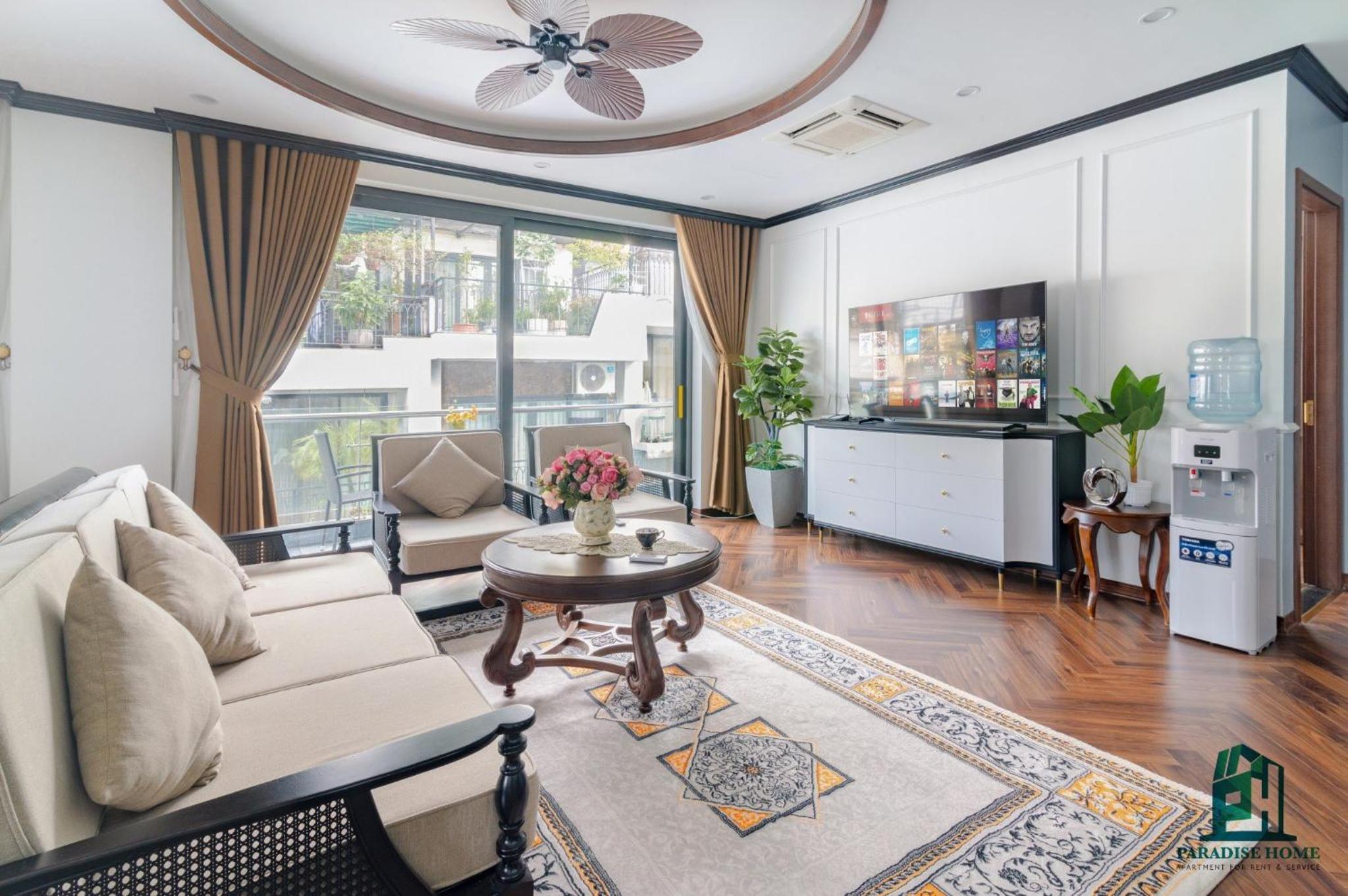 Luxe Paradise Suites Dang Thai Mai