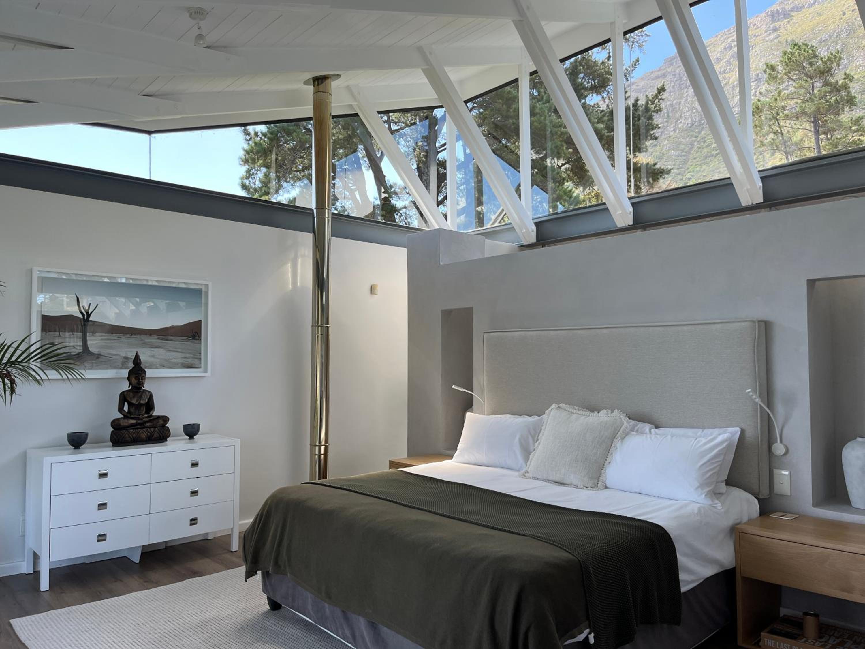 Designer Family Villa with views in secure estate view 4