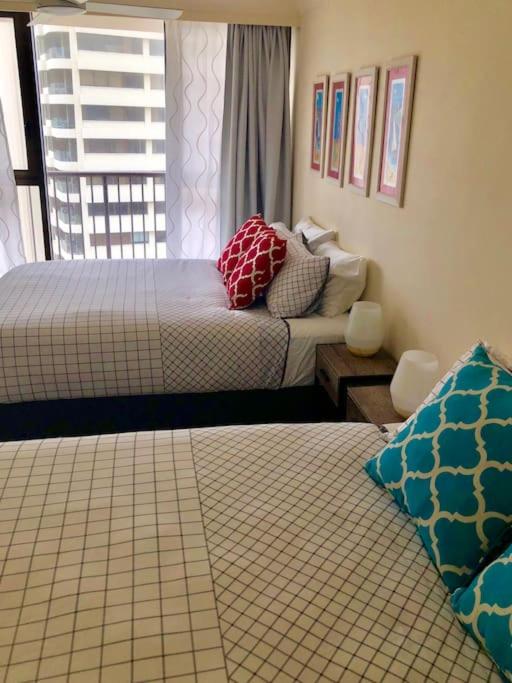 2BR Beachfront Family Friendly Surfers Apartment