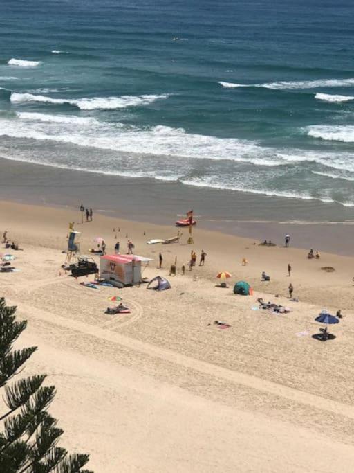 2BR Beachfront Family Friendly Surfers Apartment