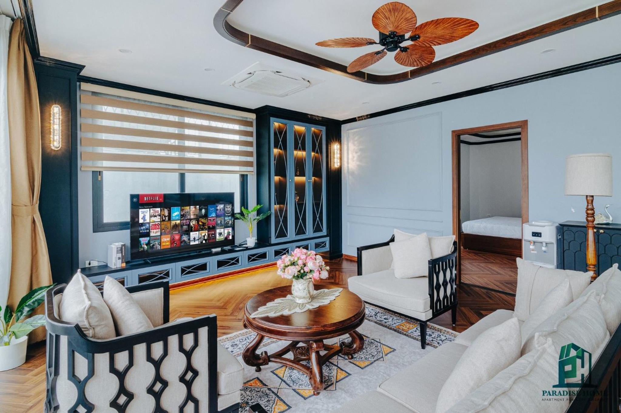 Luxe Paradise Suites Dang Thai Mai