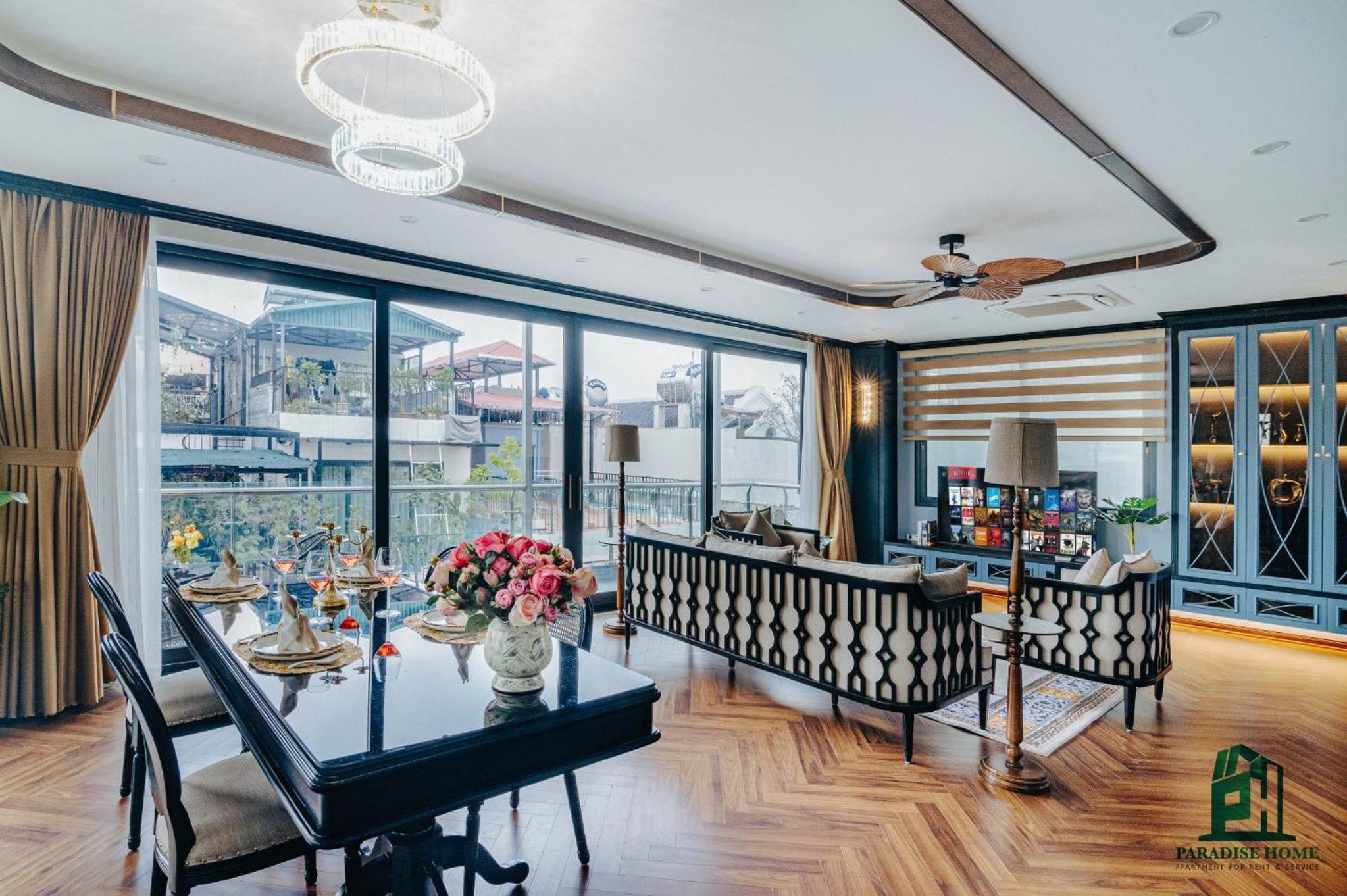 Luxe Paradise Suites Dang Thai Mai