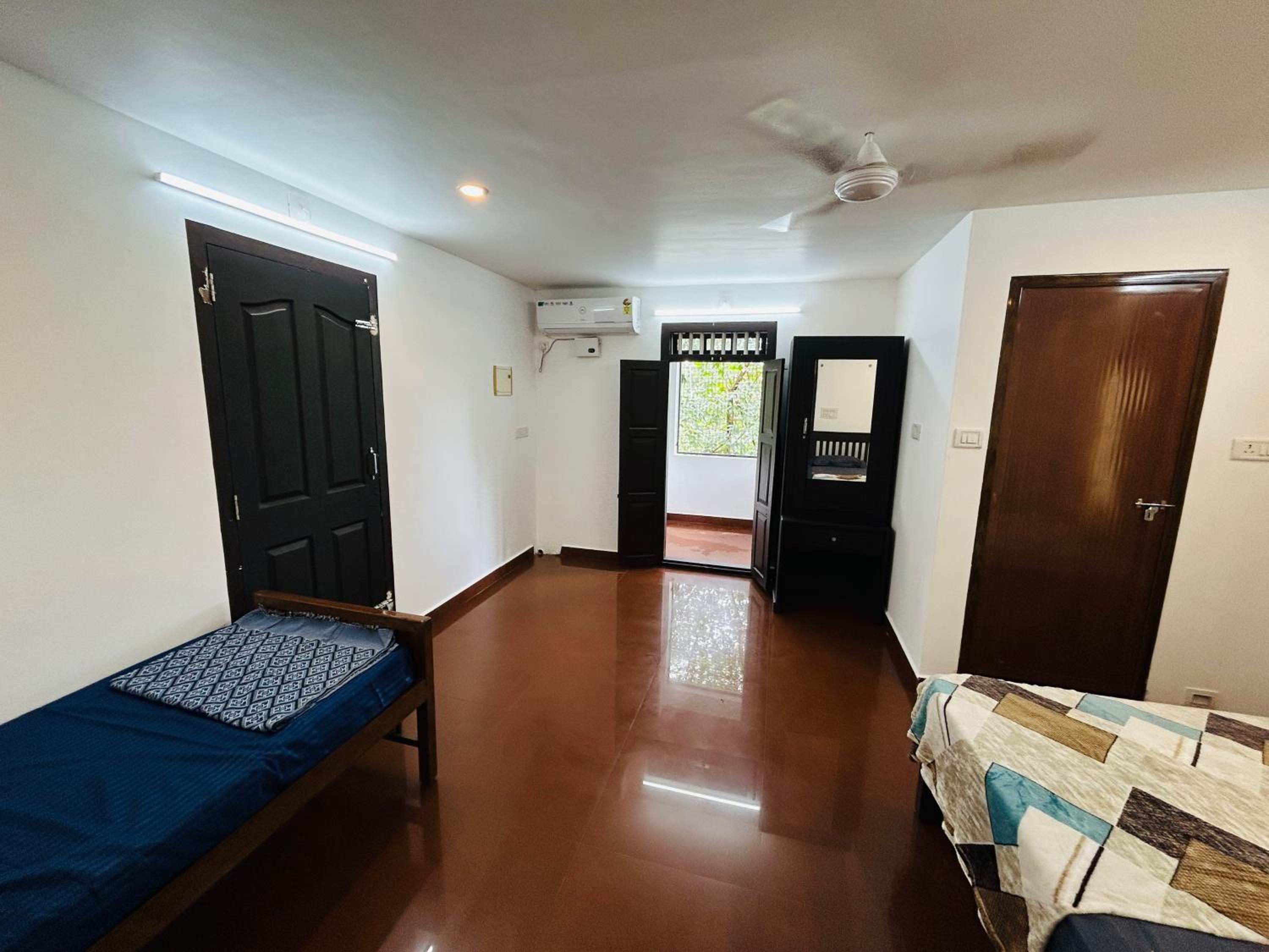 Pazhayaveetil HomeStay