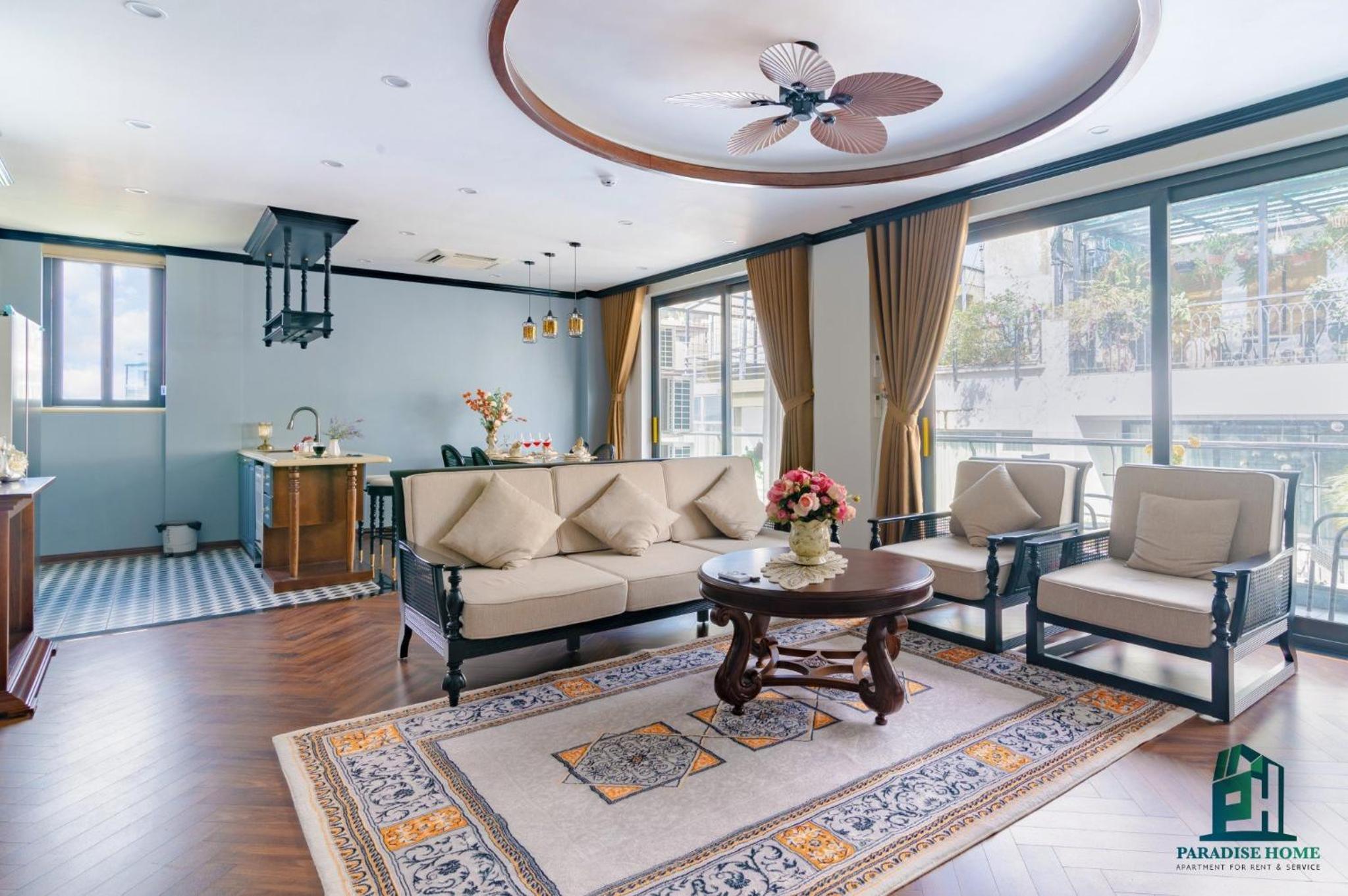Luxe Paradise Suites Dang Thai Mai