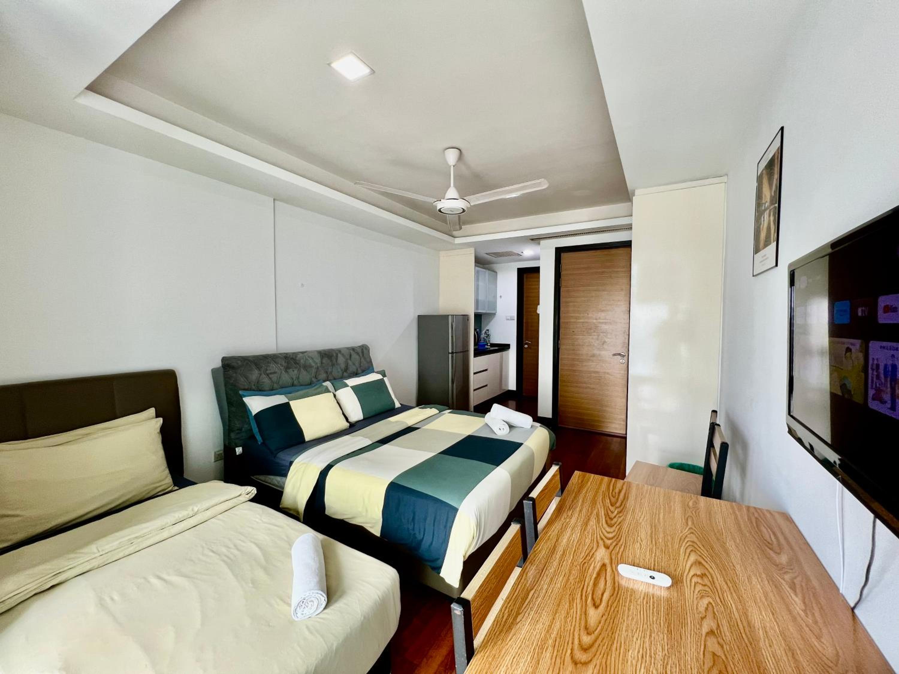 Couple Suite at Casa Residency 5 mins walk to LRT, Jalan Alor & Bukit Bintang