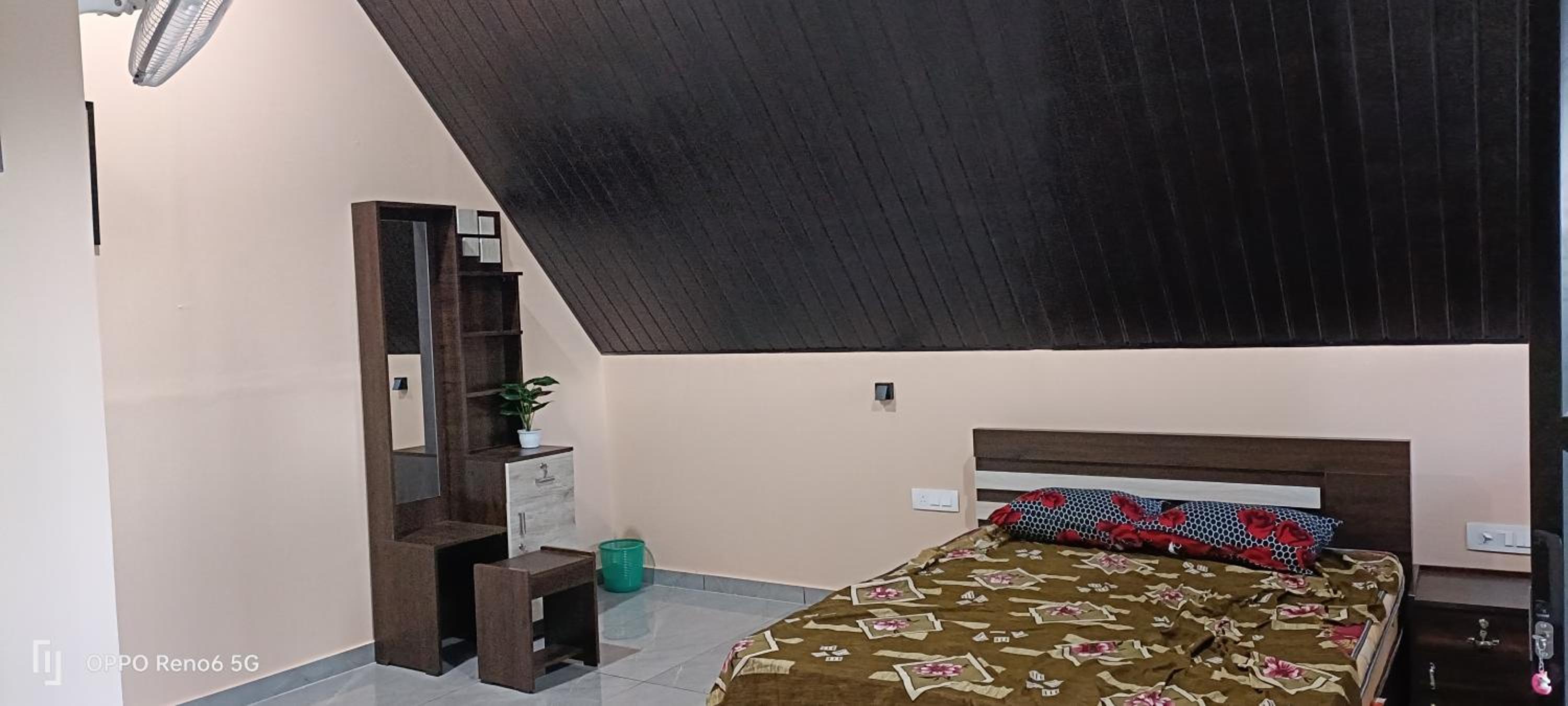 Kalloos Homestay