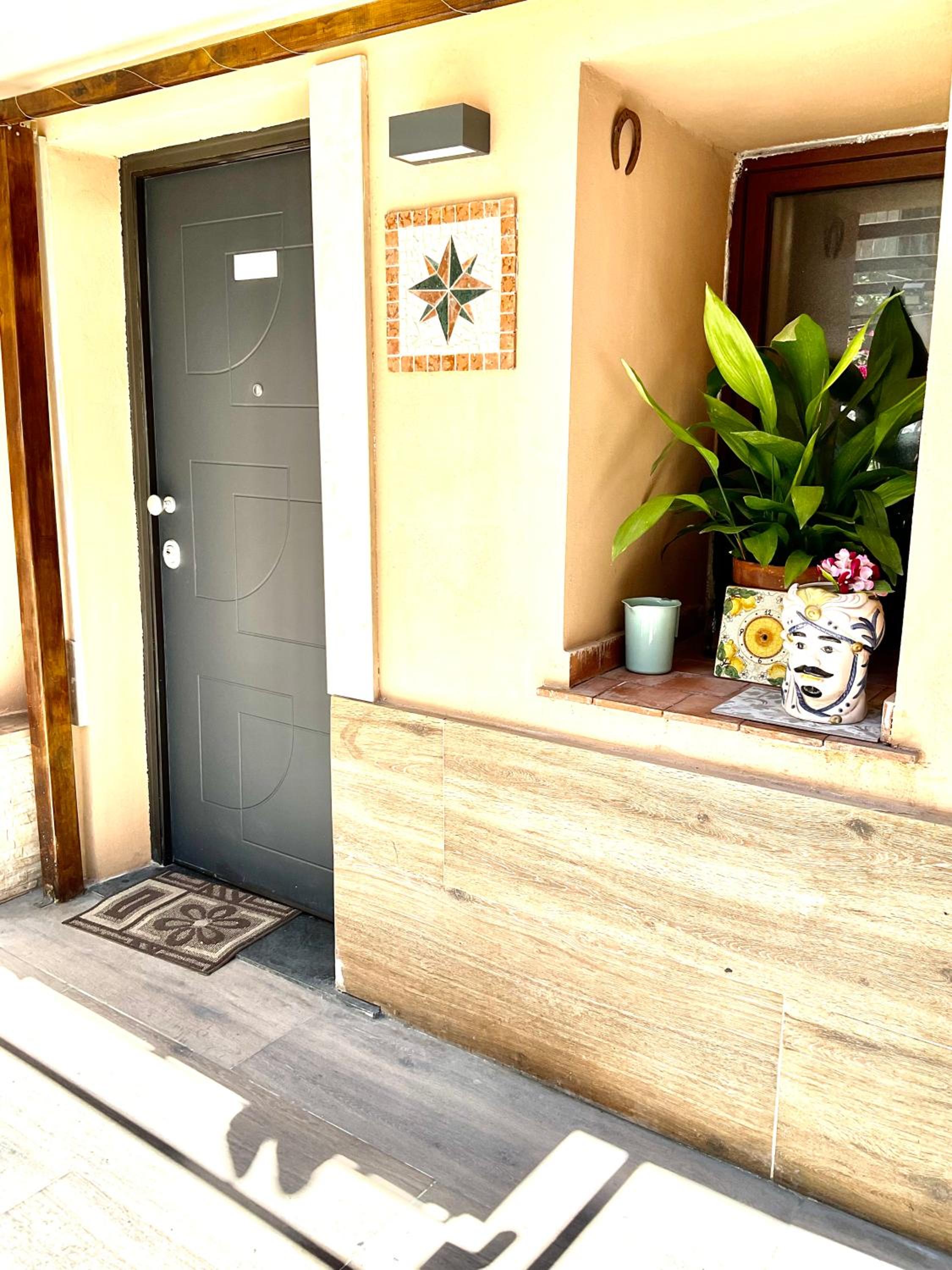 Hotel Mizzicahome SoleMare Catania - Image 1