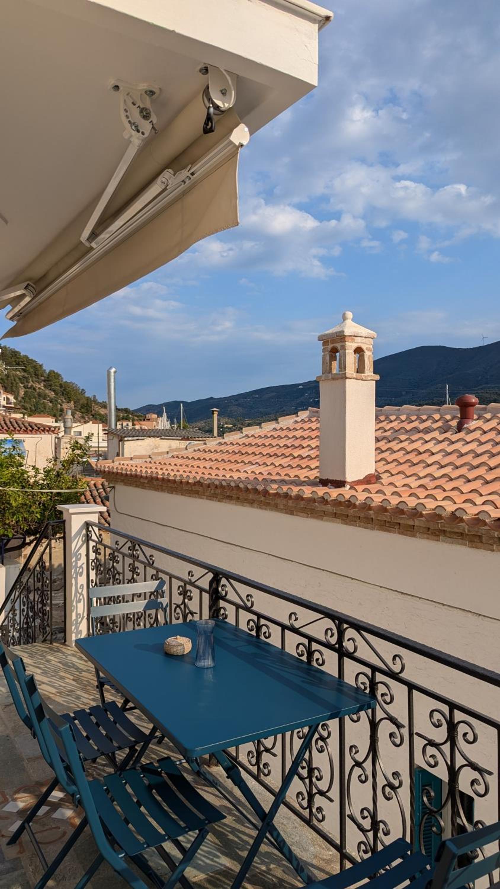 Thama Poros-Nostos view 5