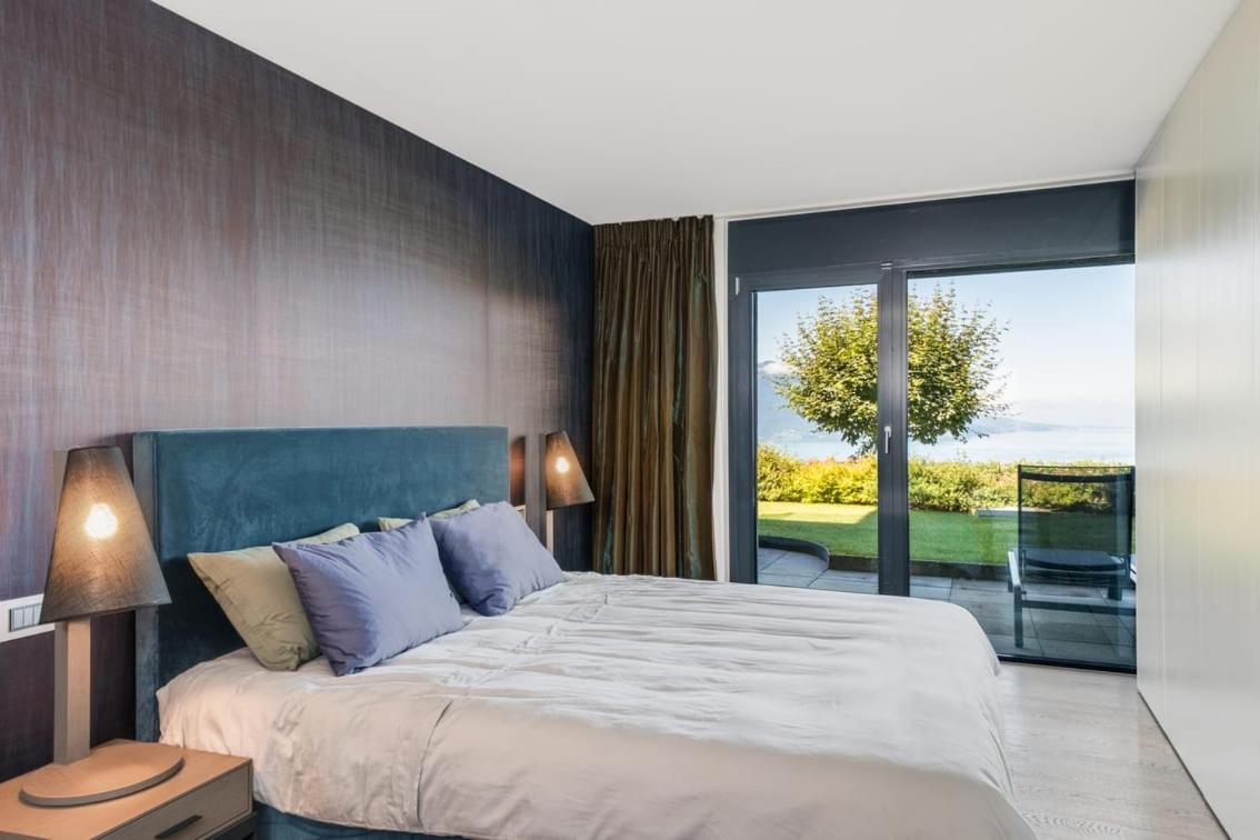 Charming and Spacious Residence in the Heart of Brent by GuestLee