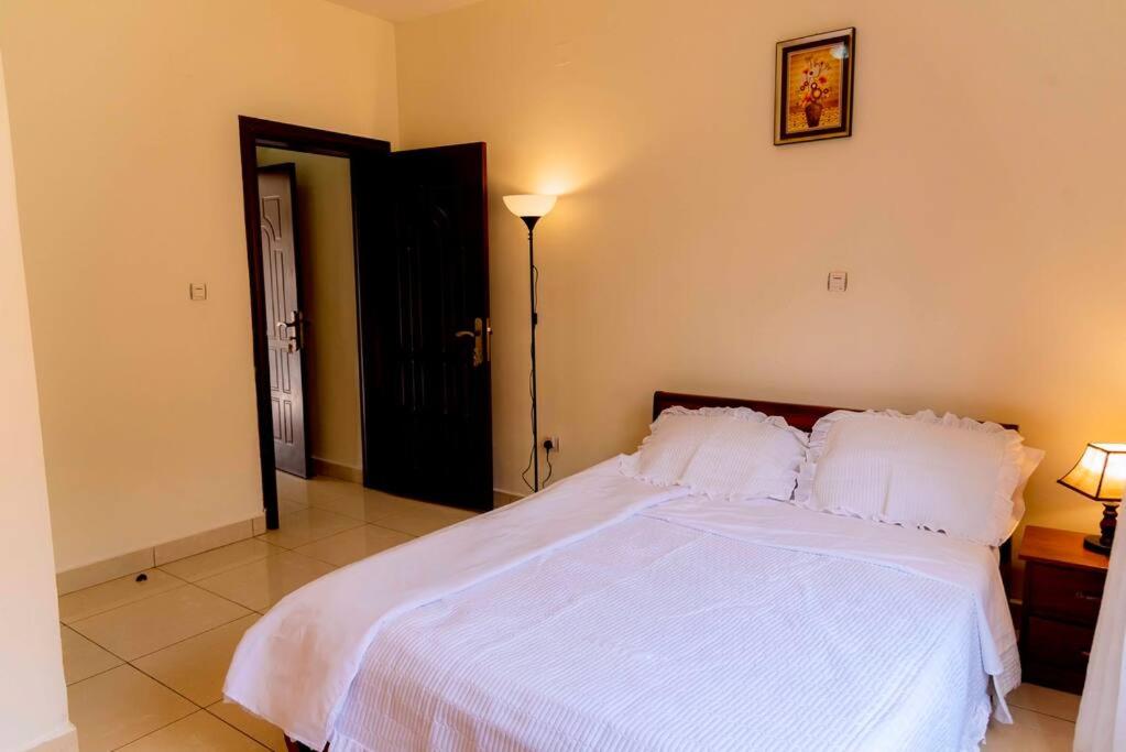 Cosy Flat at the Center of Kigali view 3