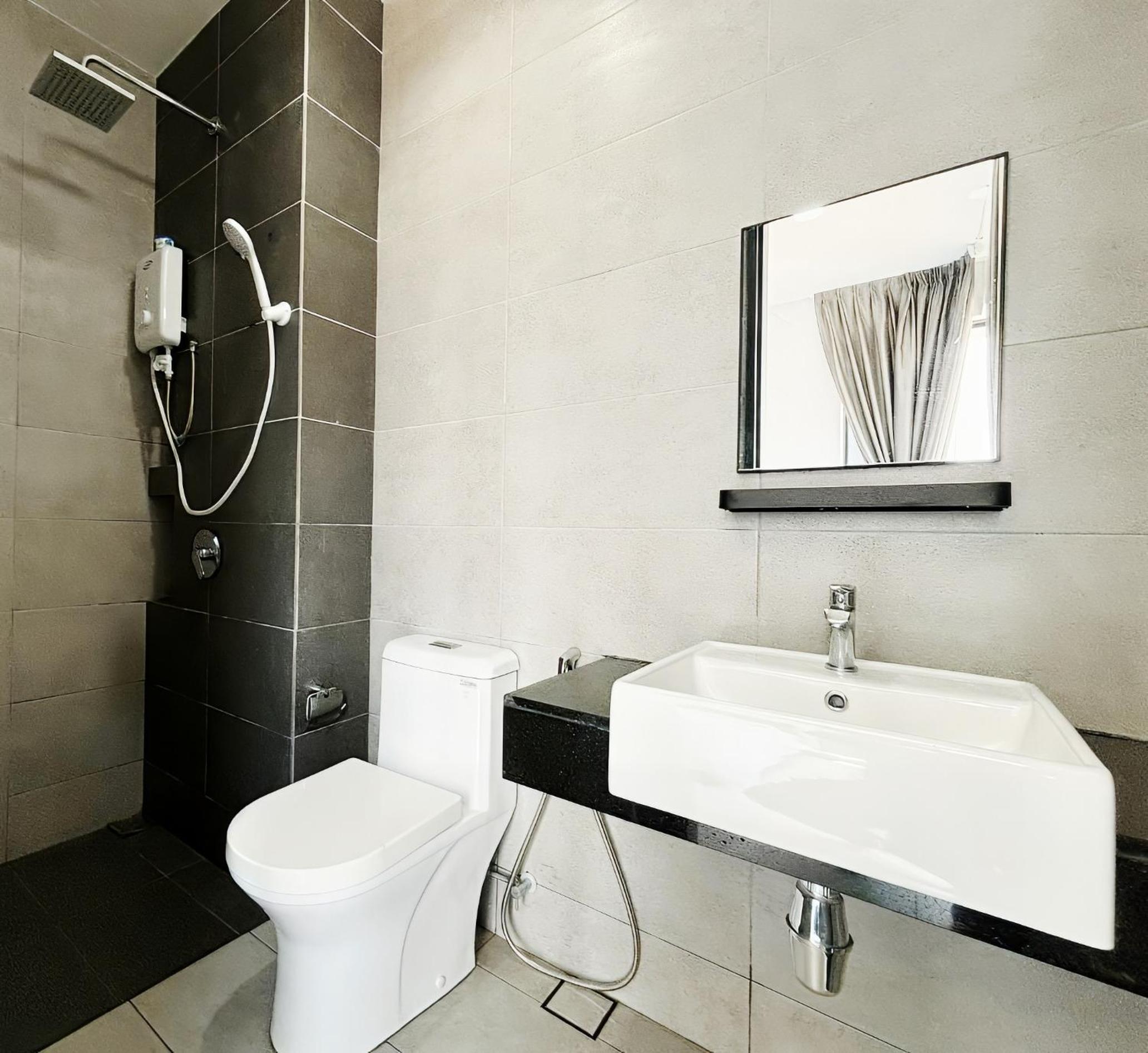 Urban Suites TWO Or THREE Bedroom Georgetown by ANC