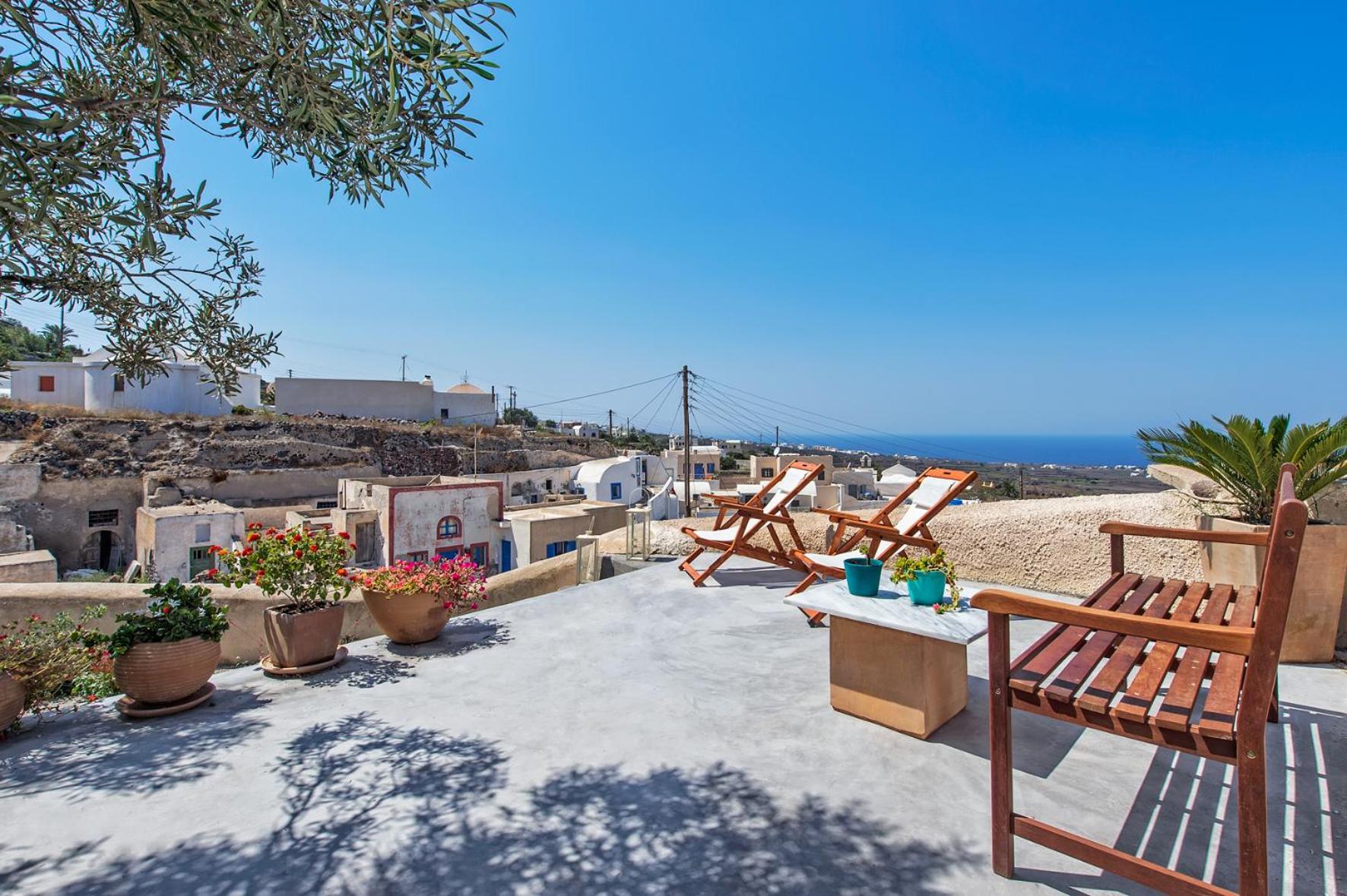 Amelie Canaves Finikia photo 2