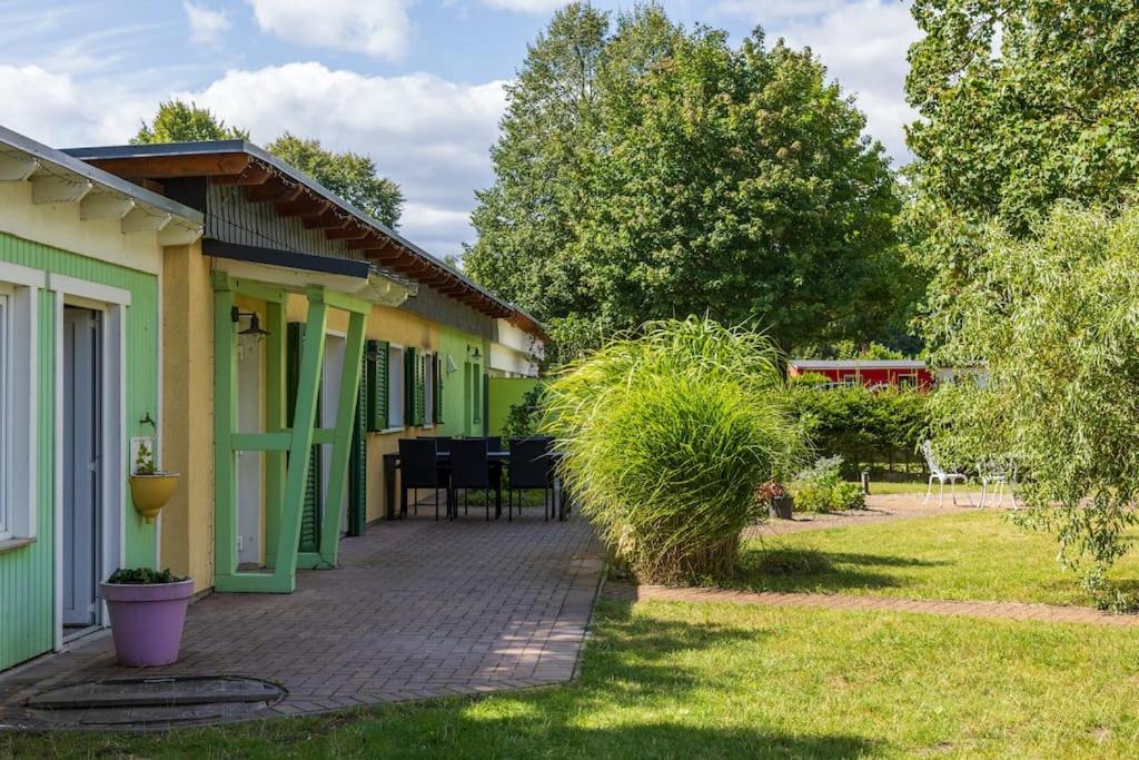 Ferienhaus Goldene Zeit I Terasse I Parkplatz I 3 SZ I 2 Bäder I 2 min zum See