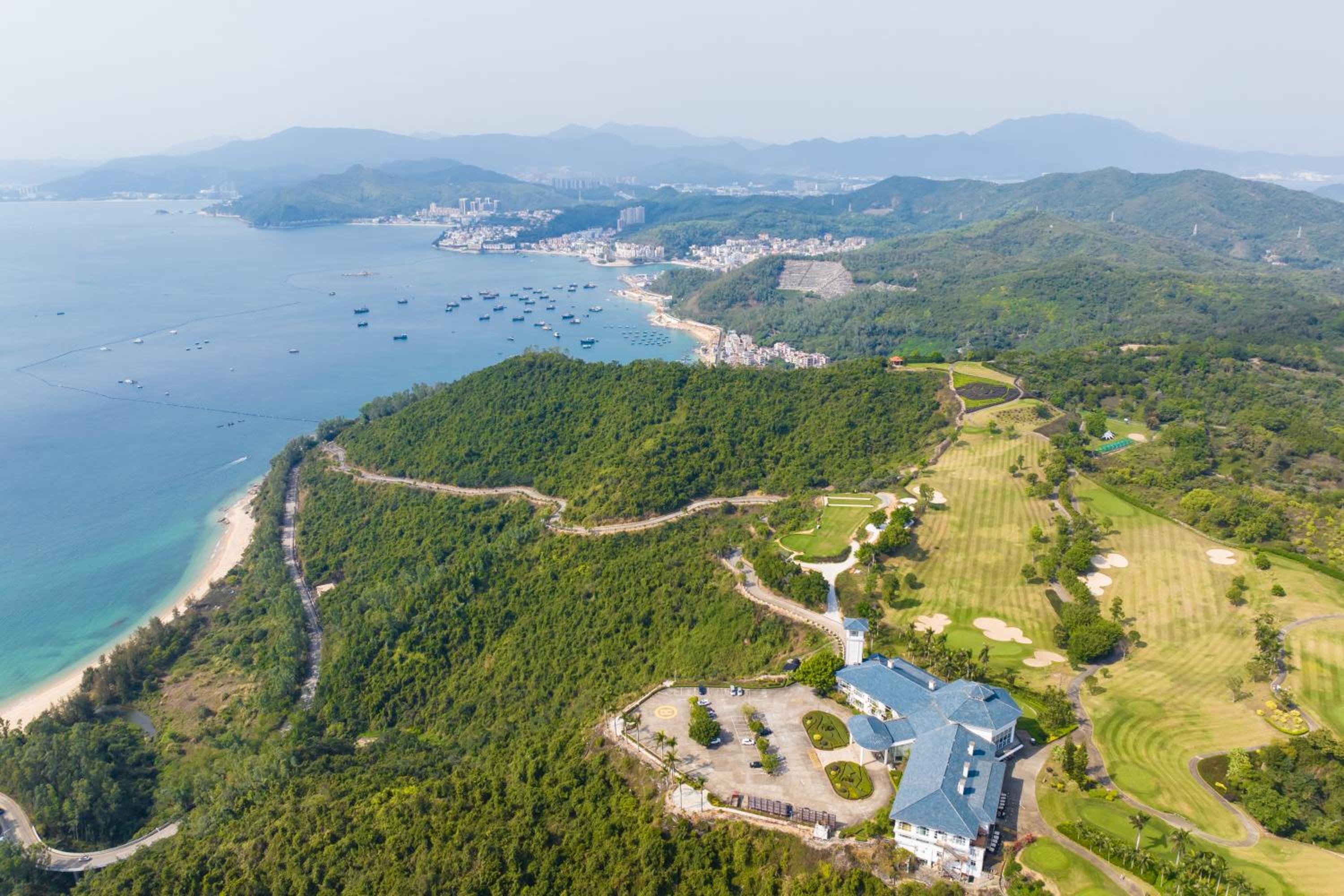 Shenzhen Half Day Cloud Coast Resort