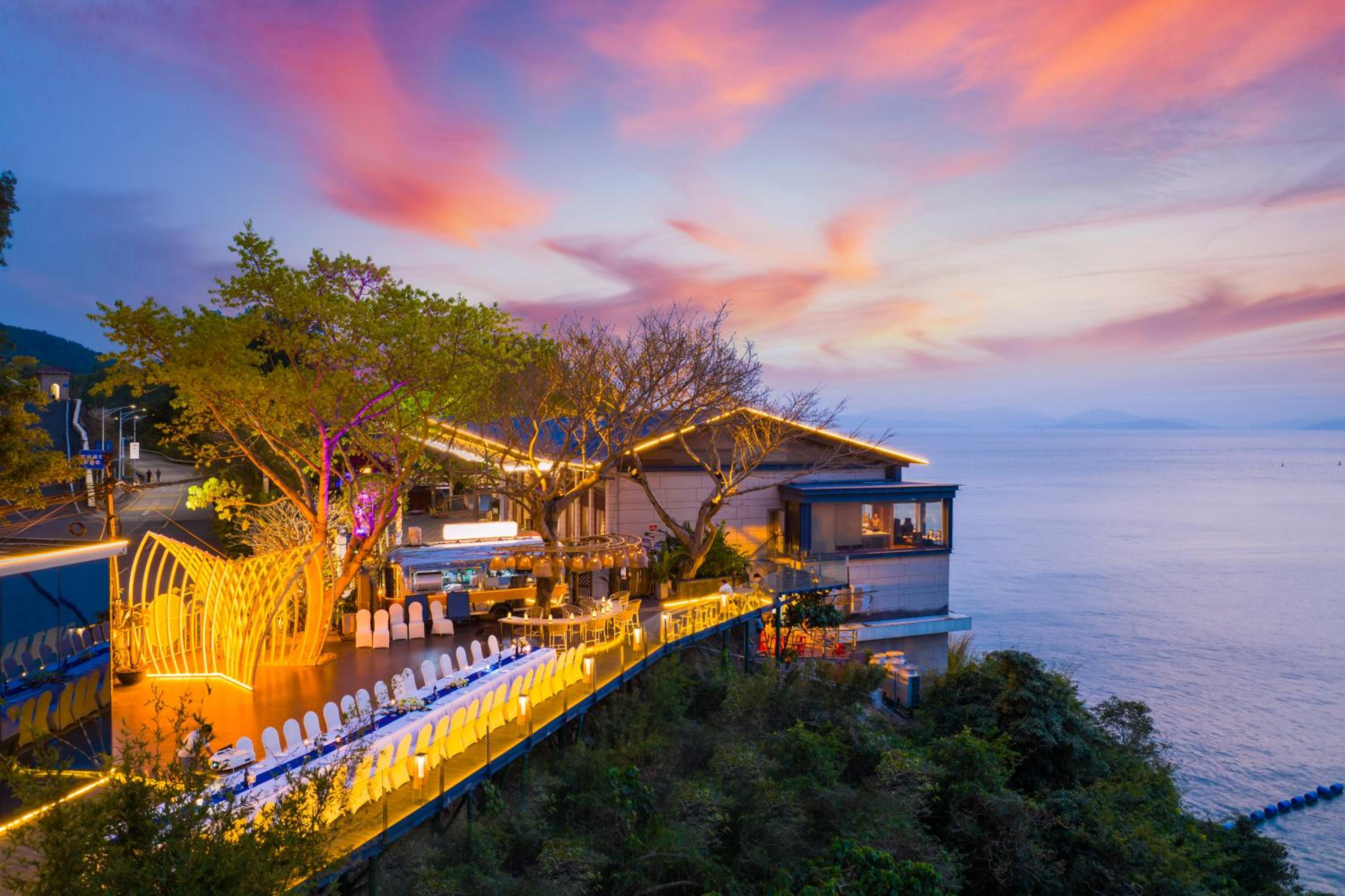 Shenzhen Half Day Cloud Coast Resort