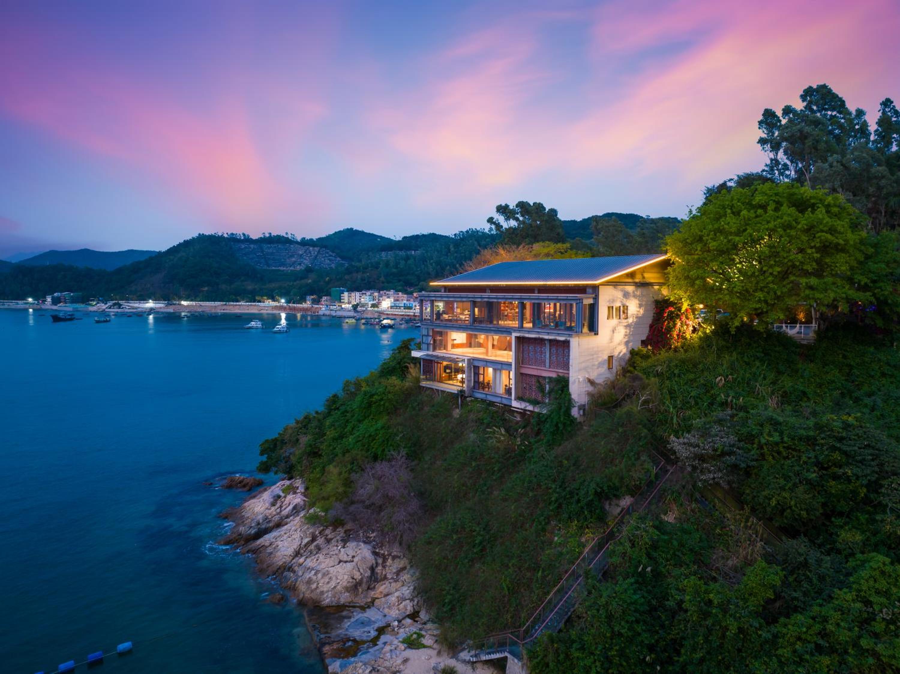 Shenzhen Half Day Cloud Coast Resort