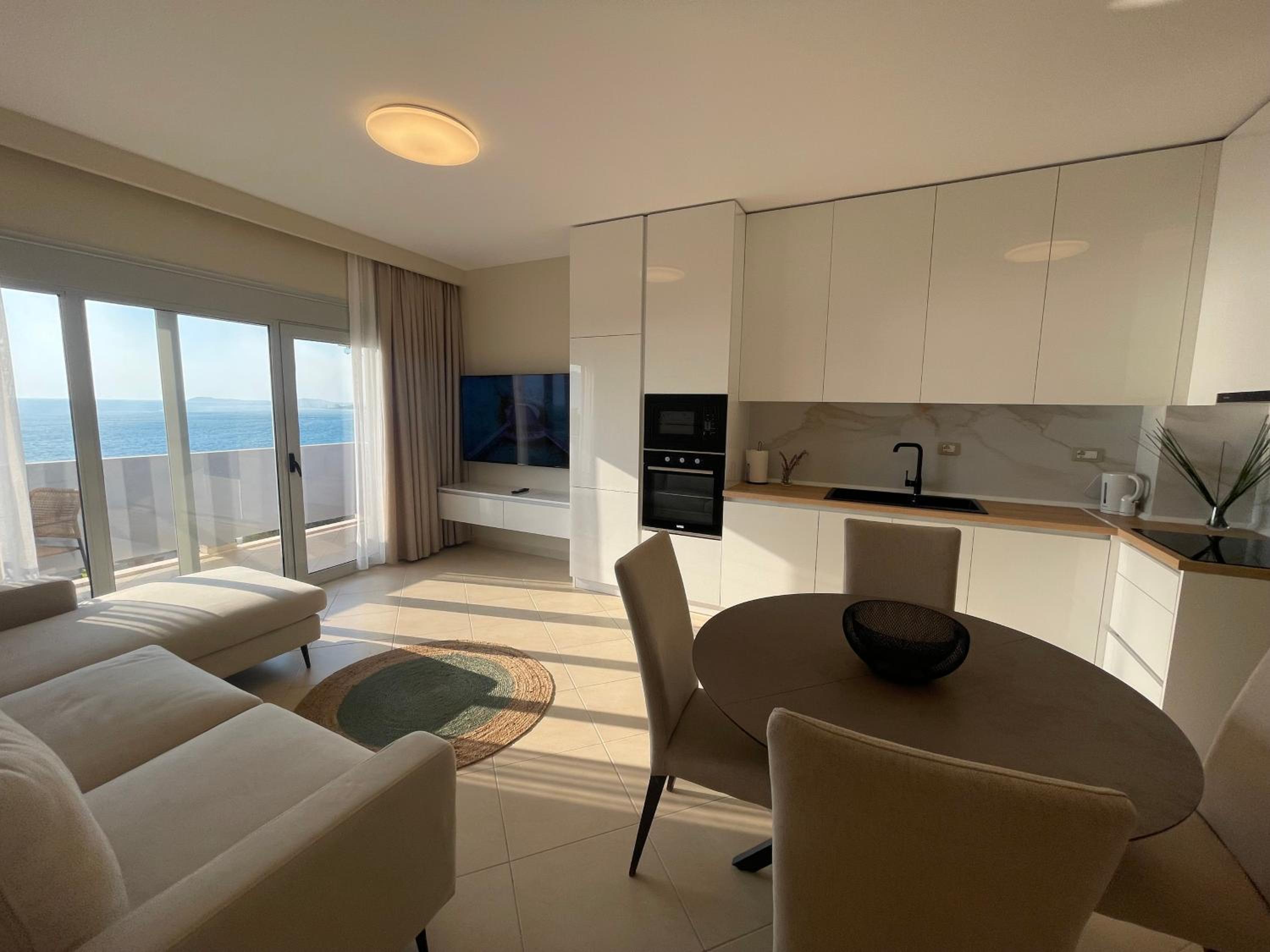 Nordic sea view Scandi Apartments