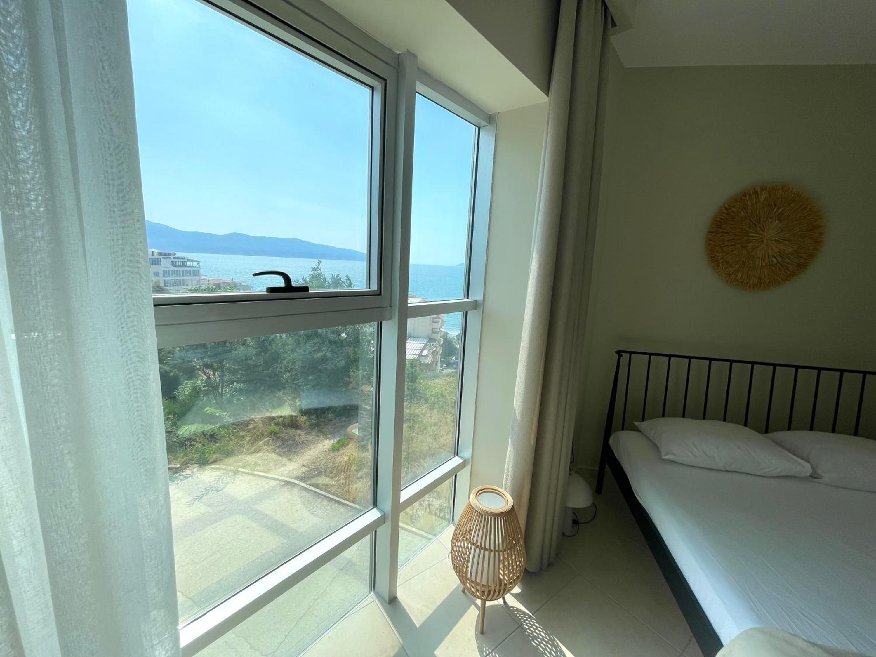 Nordic sea view Scandi Apartments
