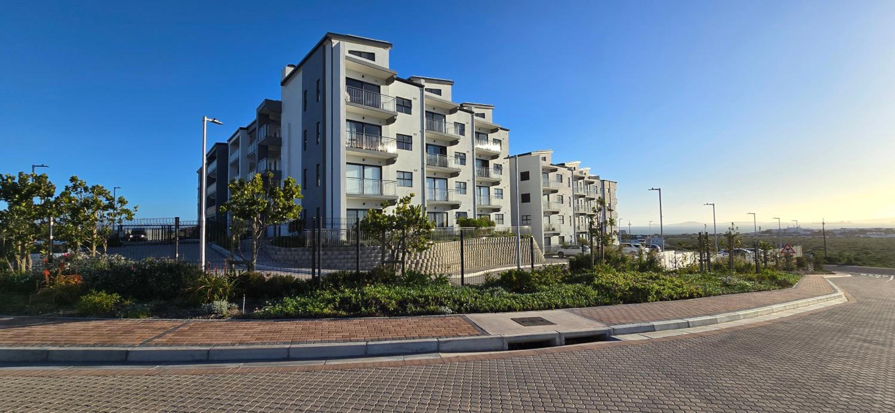 Nivica 25 Luxury Apartment Langebaan