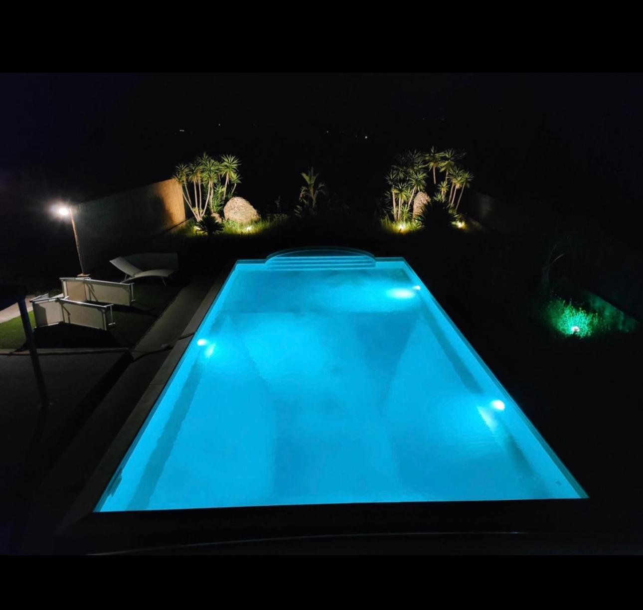 Meravigliosa villa con piscina