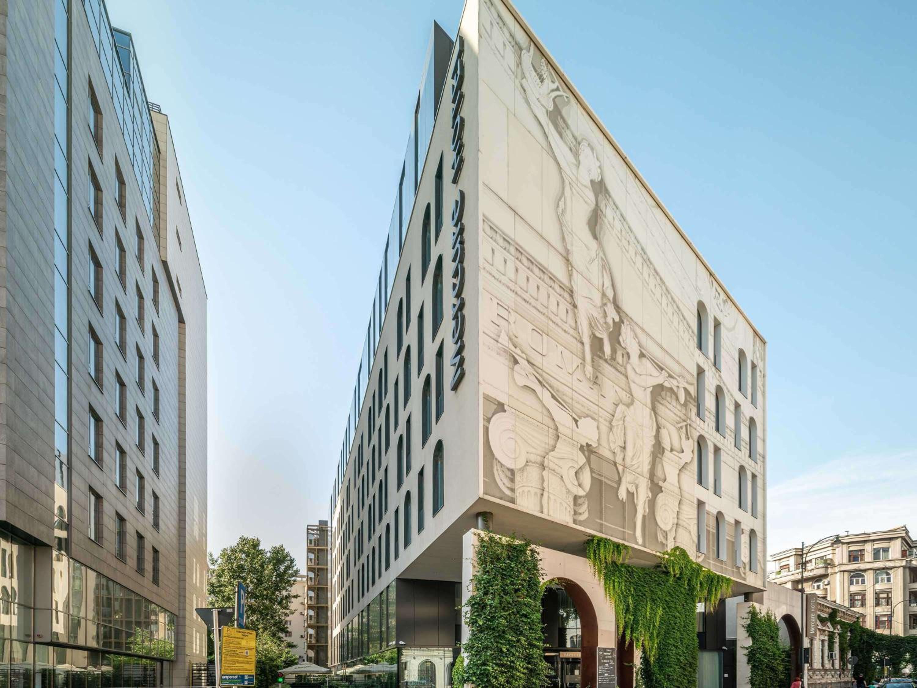 Hotel Mercure Bucharest City Center - Image 1
