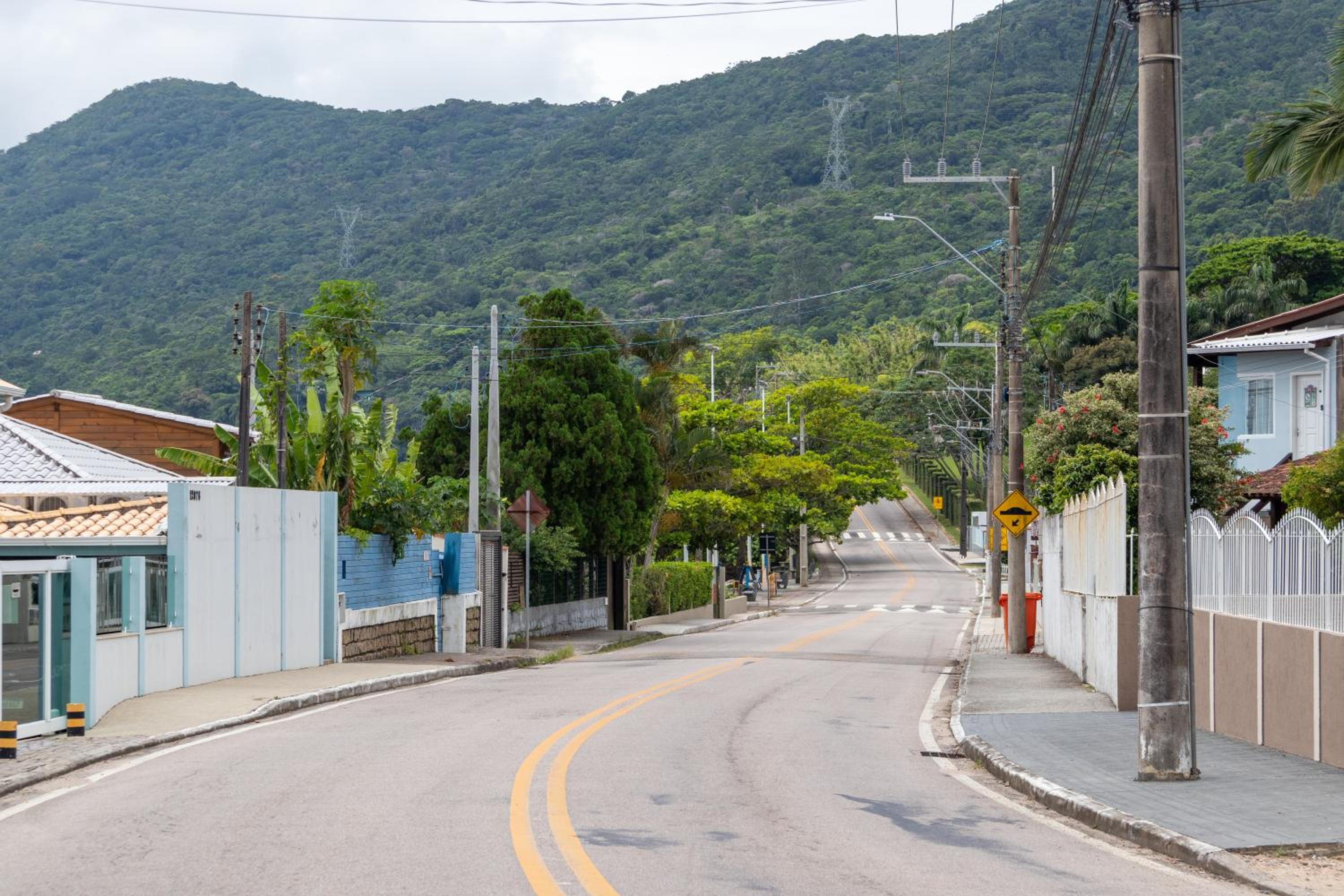 150m da Praia e a 300m do Villa Casarão WZ8850