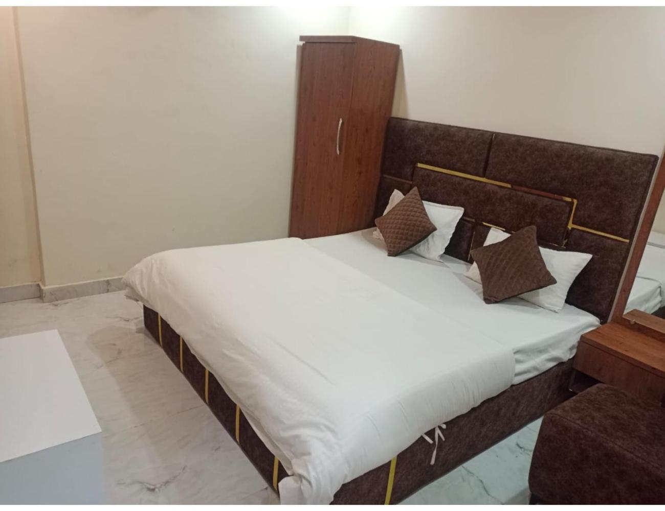 Hotel Anant Villa, Ujjain