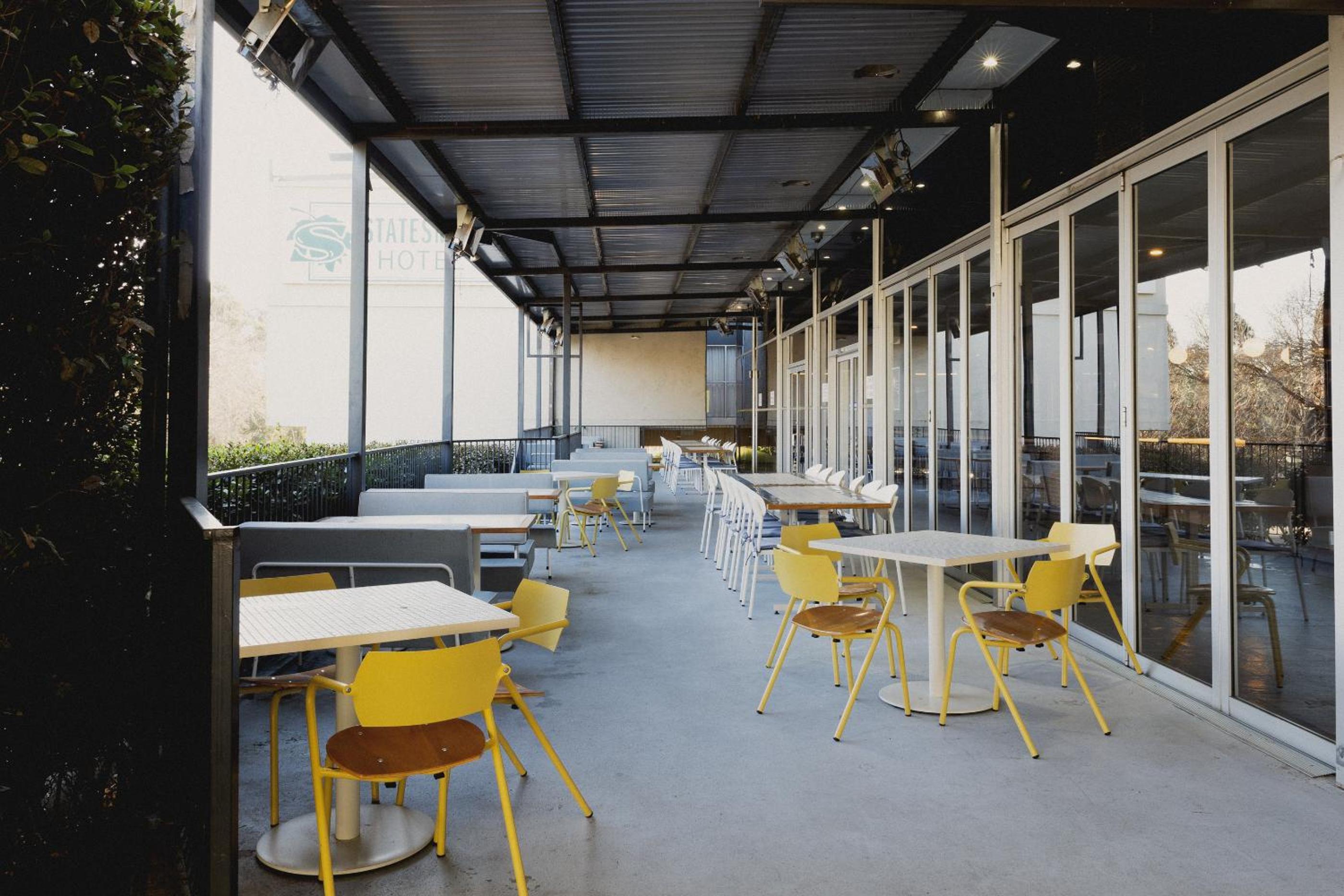 Statesman Hotel