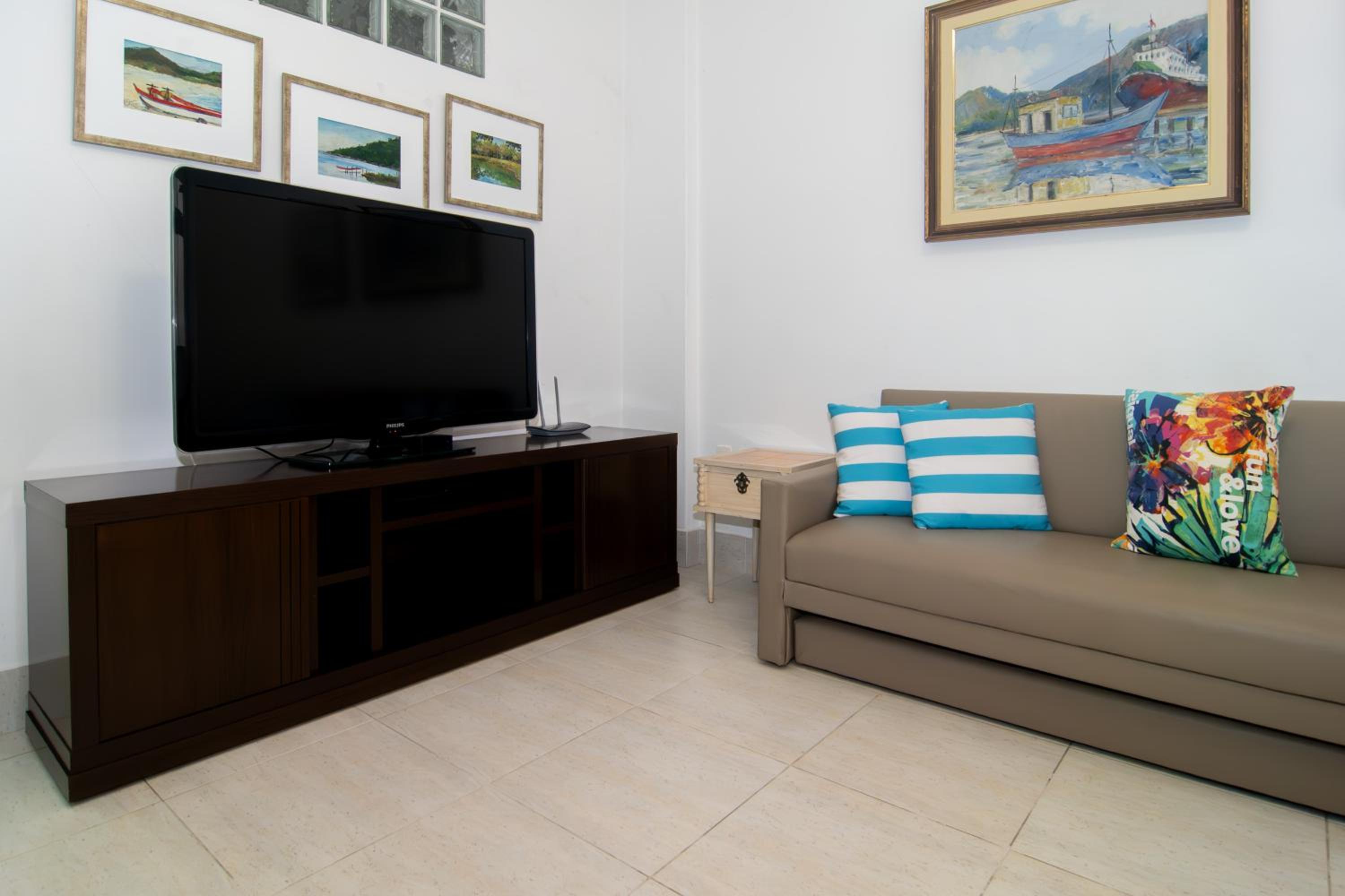 Localização privilegiada na Av. Atlântica JK4995