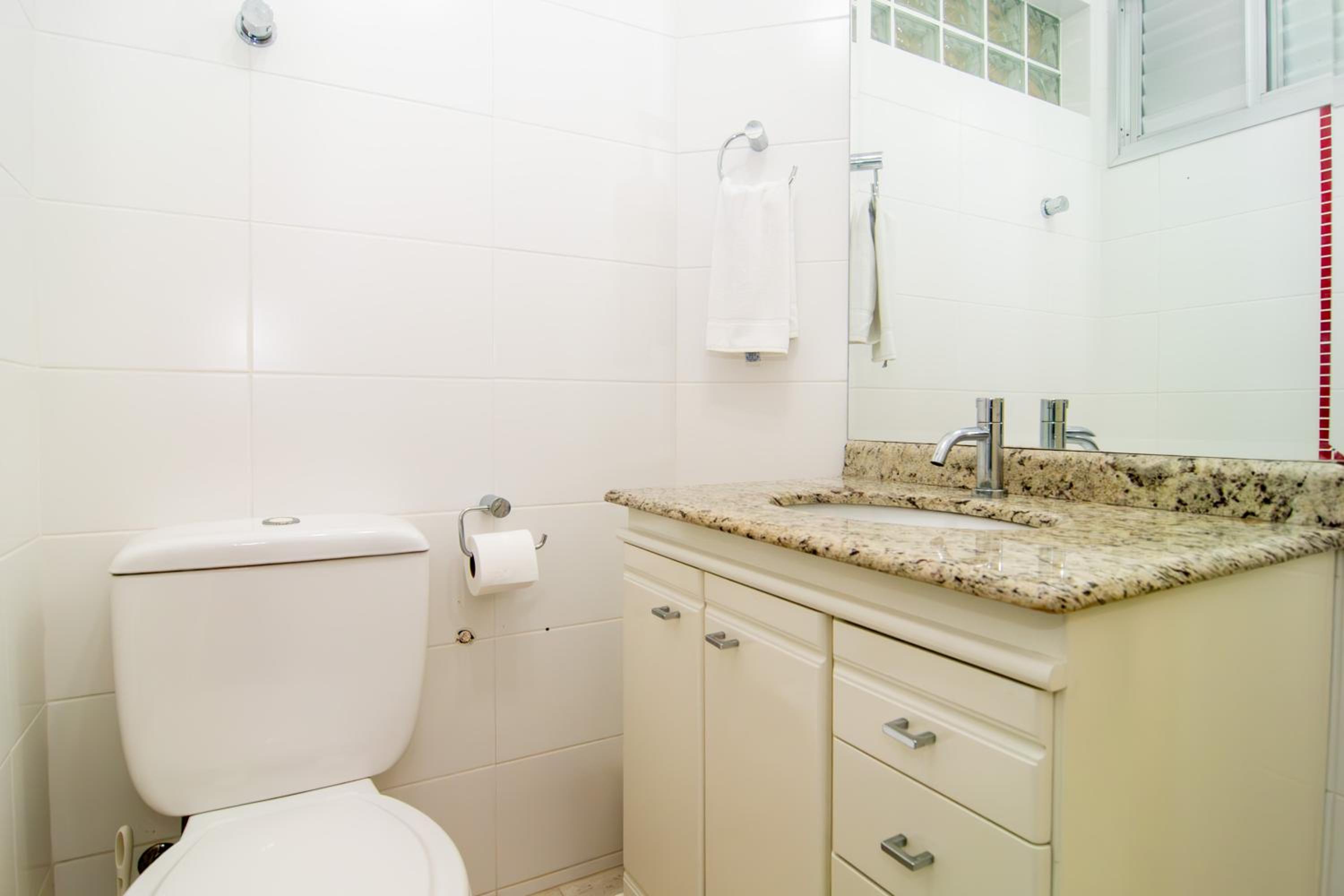 Localização privilegiada na Av. Atlântica JK4995