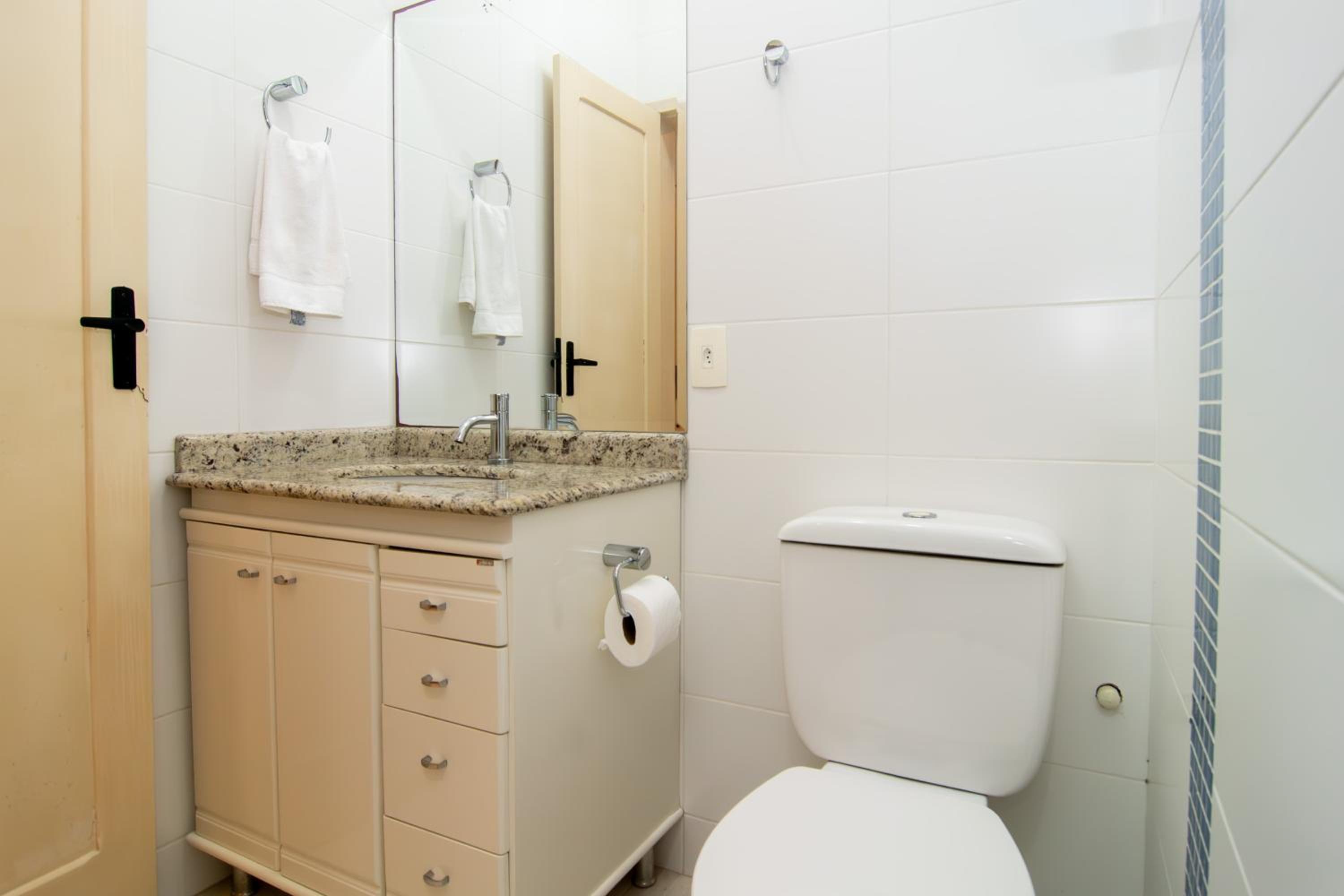 Localização privilegiada na Av. Atlântica JK4995