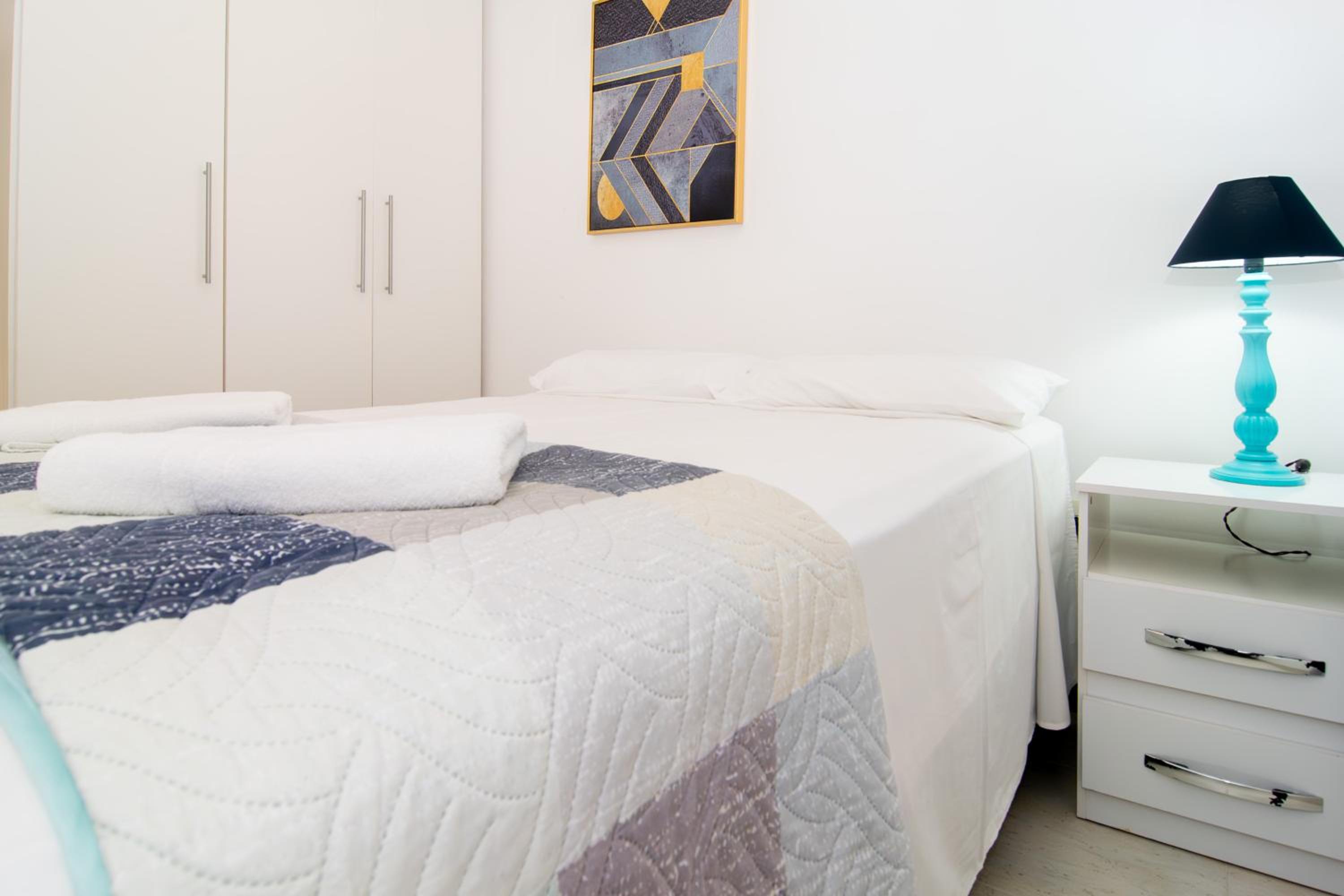 Localização privilegiada na Av. Atlântica JK4995