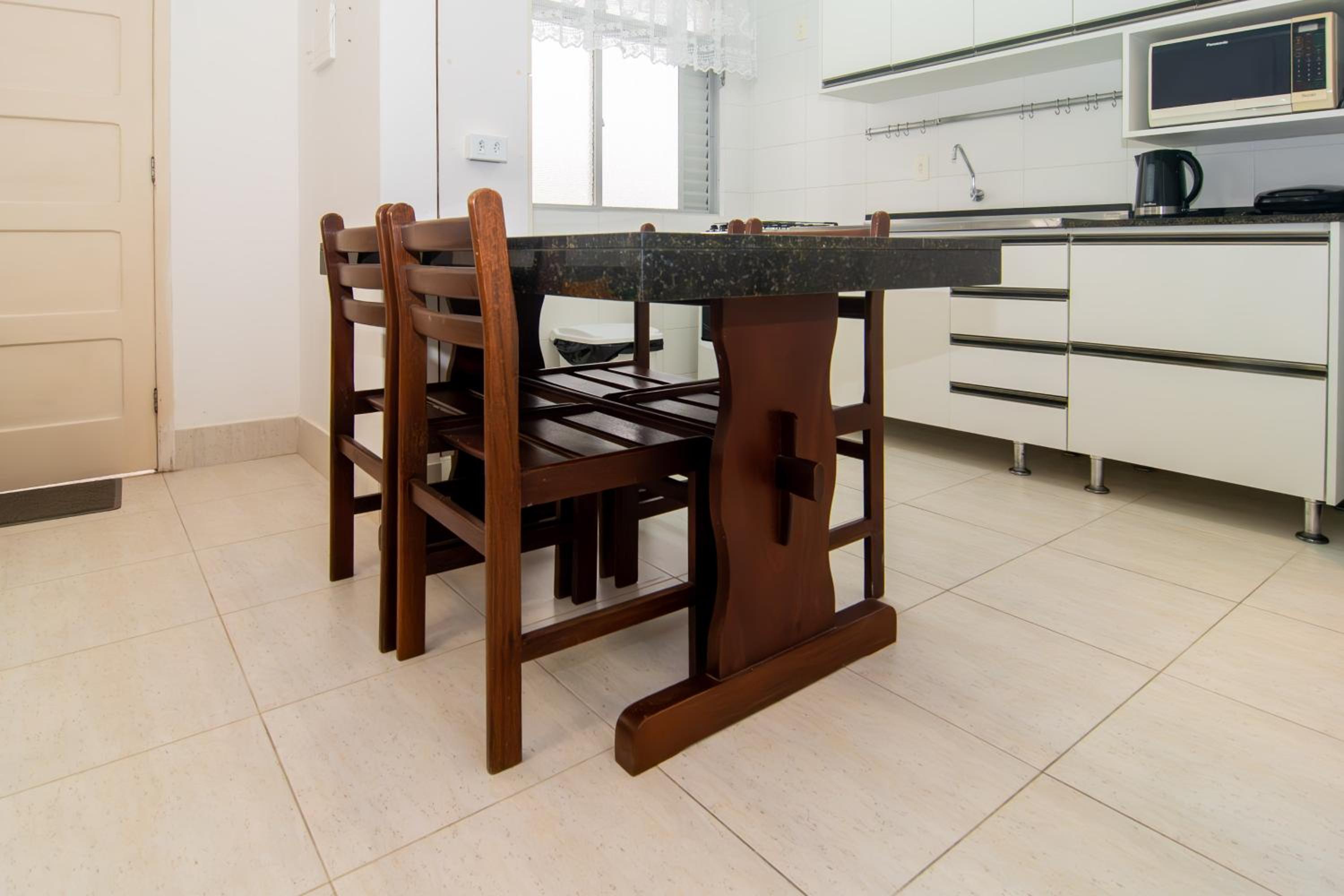 Localização privilegiada na Av. Atlântica JK4995