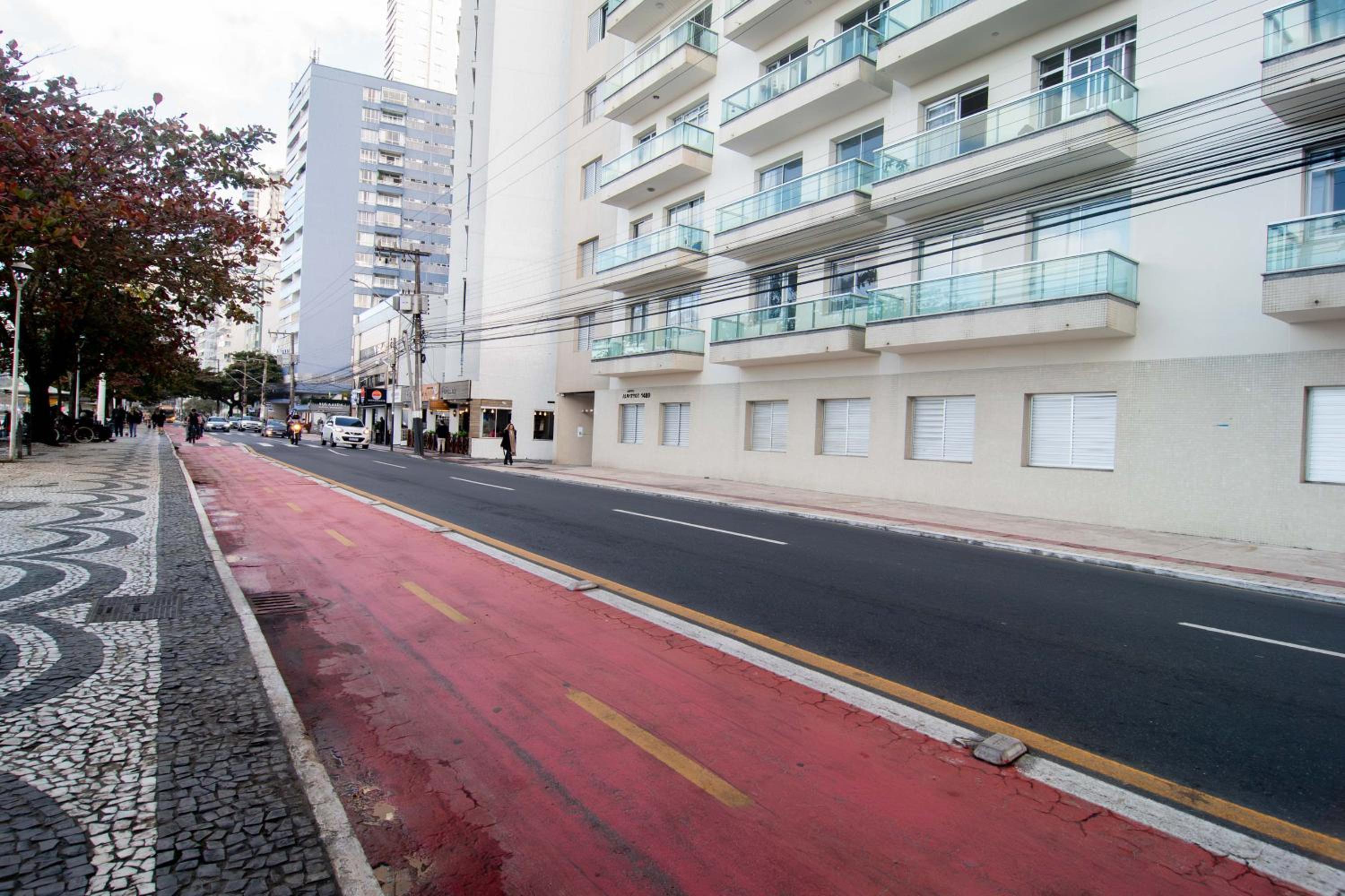 Localização privilegiada na Av. Atlântica JK4995
