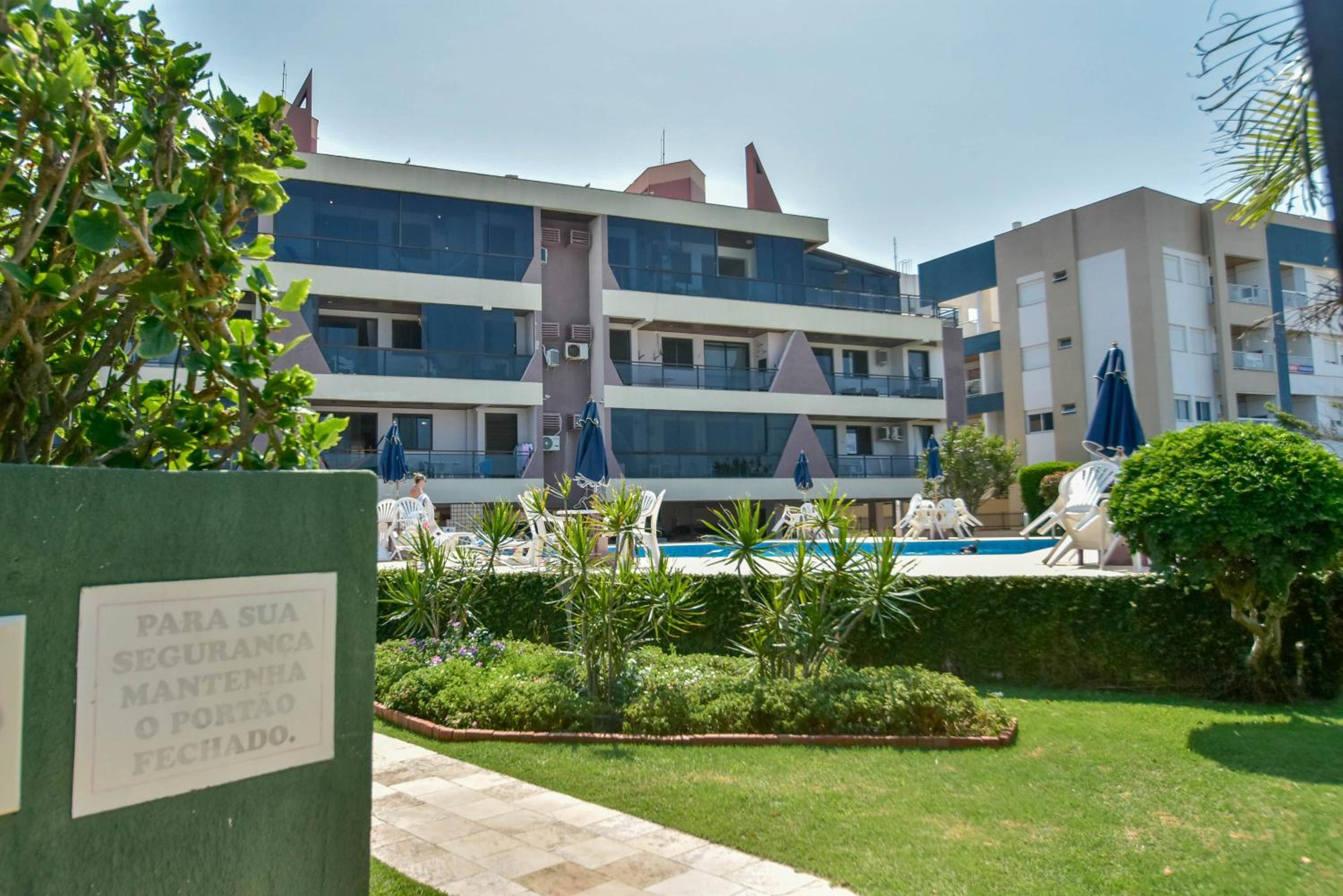 Cobertura Frente Mar com Piscina Privativa P121