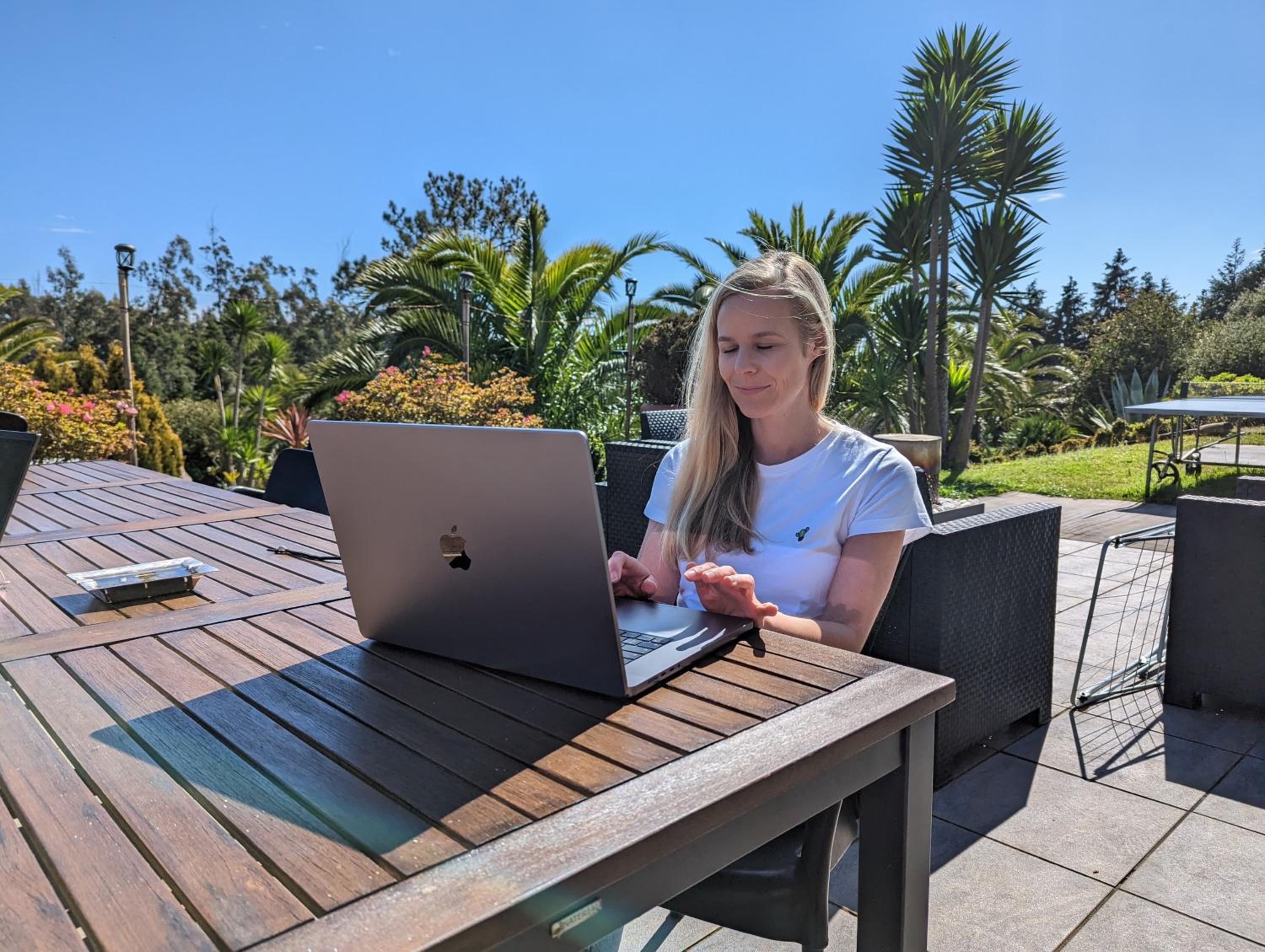 Homeoffice Madeira - CoLiving & Coworking with a nice community view 2