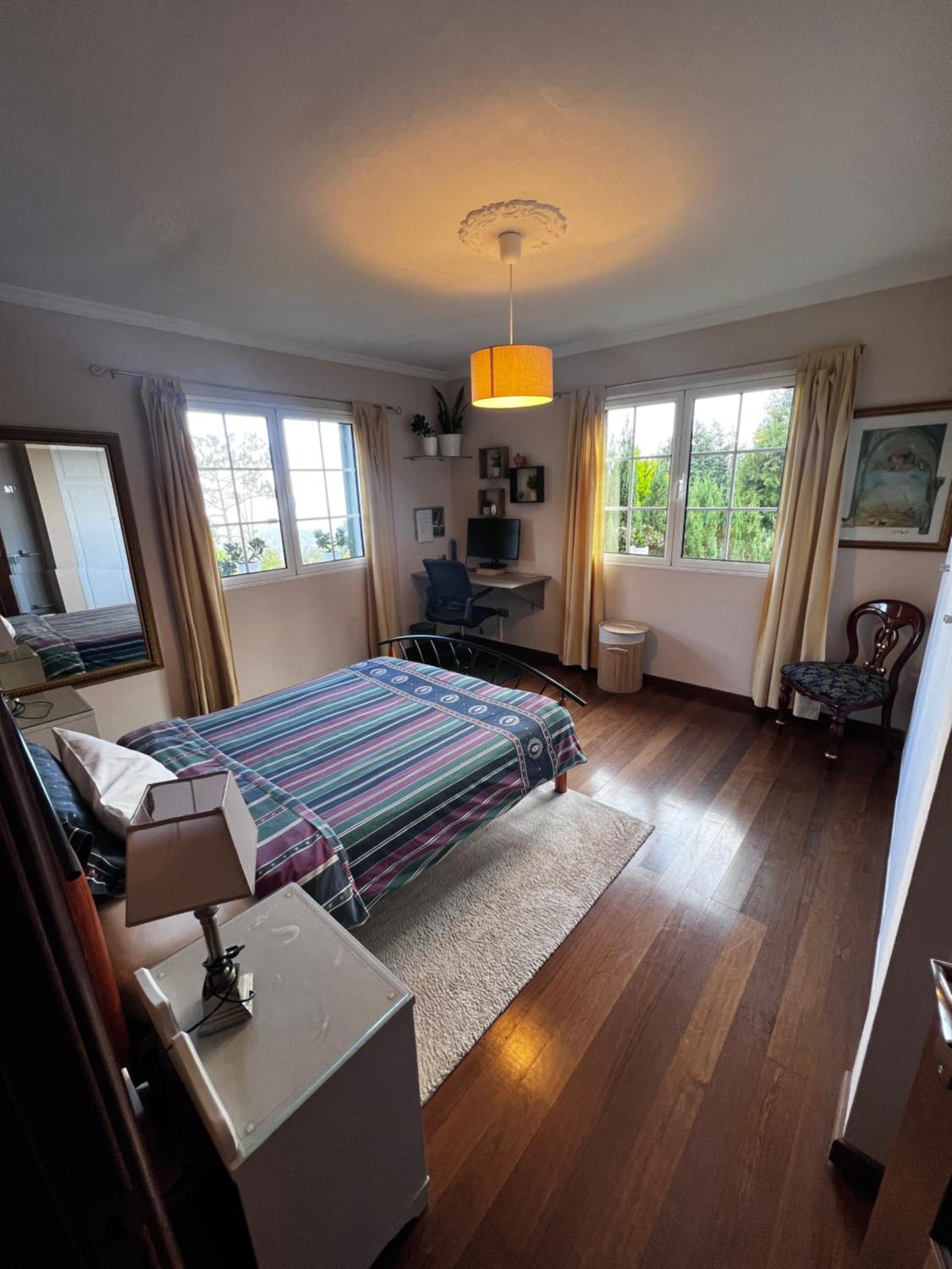 Homeoffice Madeira - CoLiving & Coworking with a nice community view 3