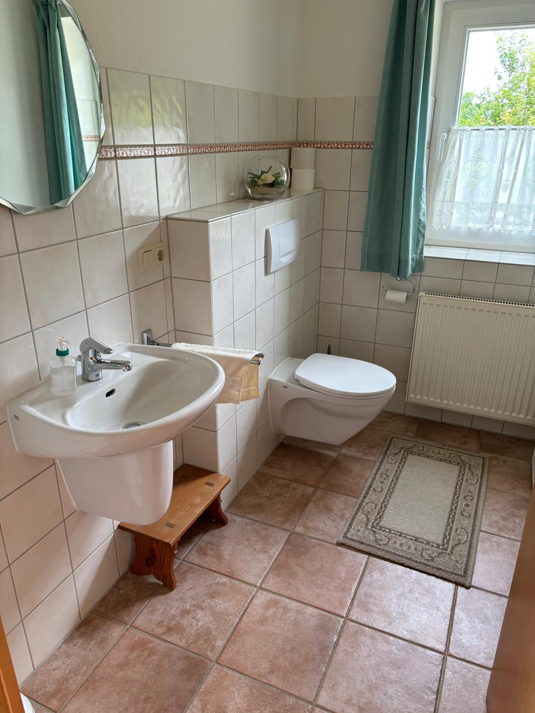 Reetgedecktes Ferienhaus am Strandweg in Lütjensee