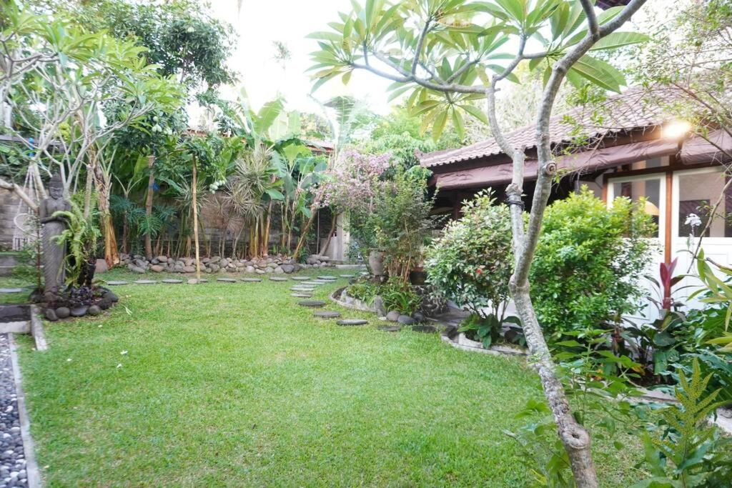 charming balinese Shanty house