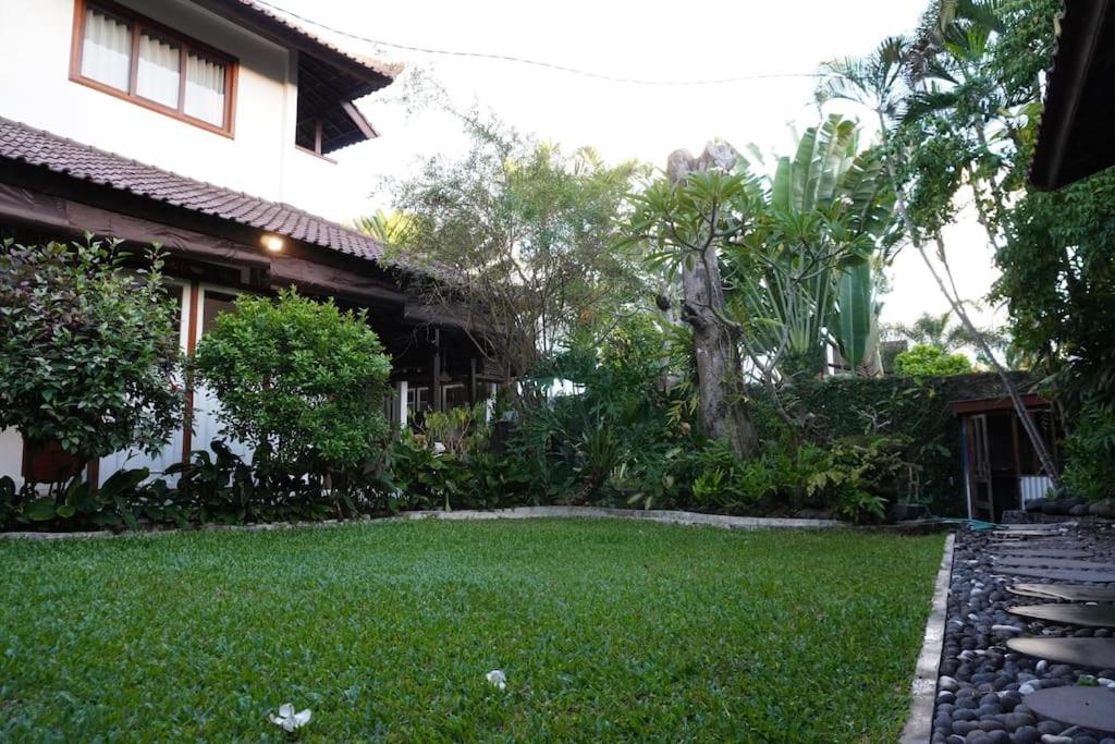 charming balinese Shanty house