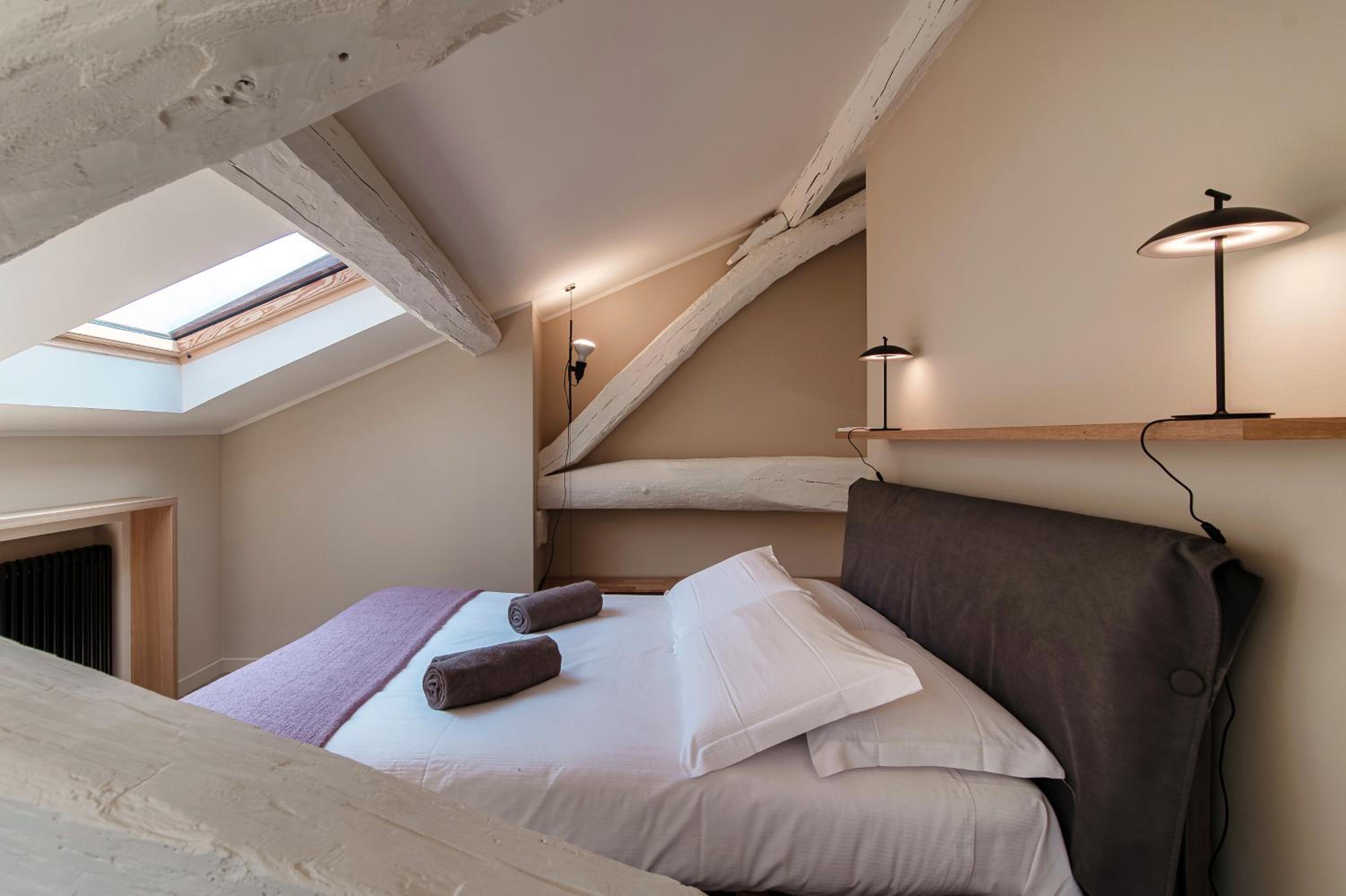 Dome's Attic 12 - The House of Travelers photo 5