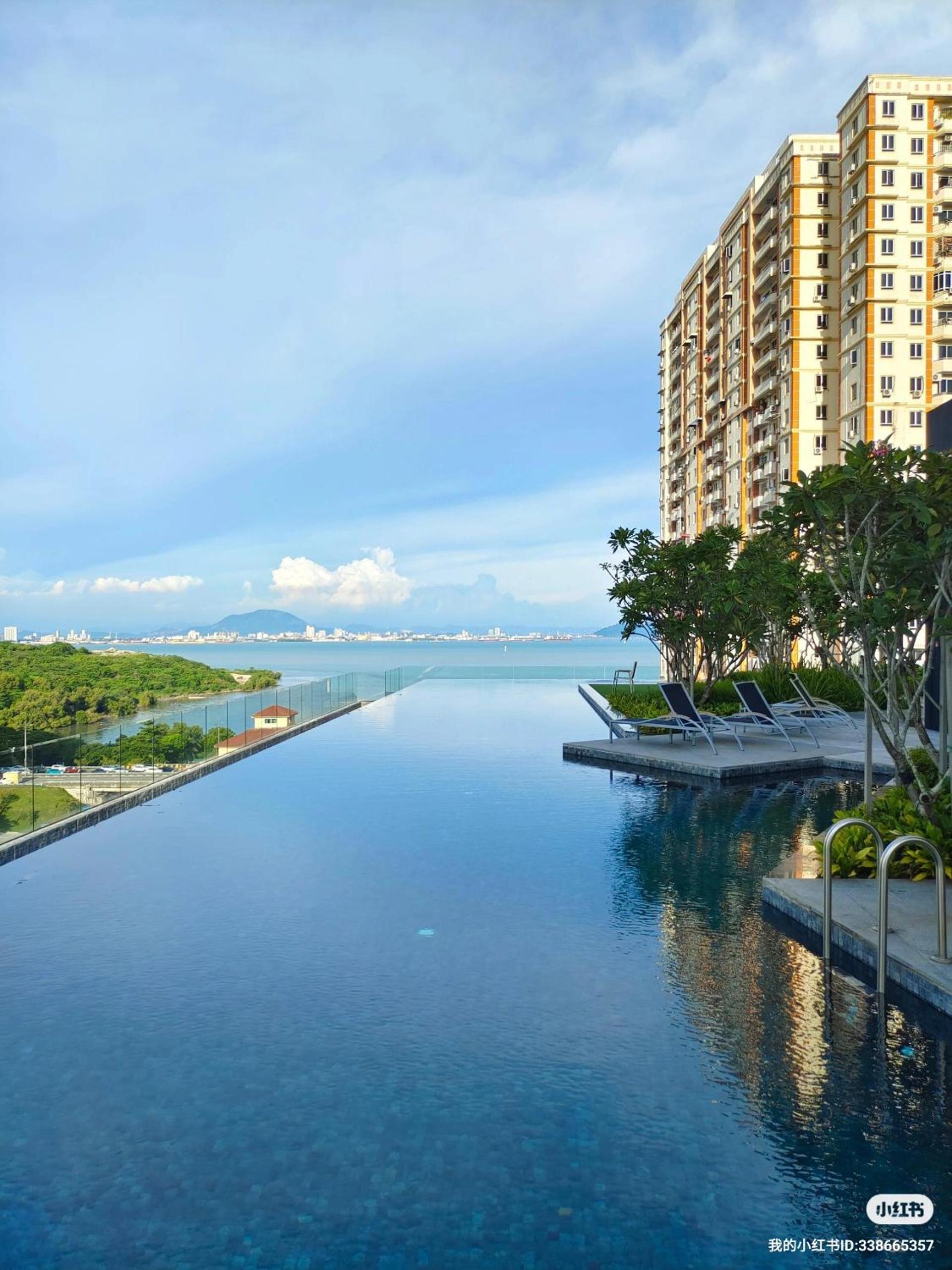 Urban Suites TWO Or THREE Bedroom Georgetown by ANC