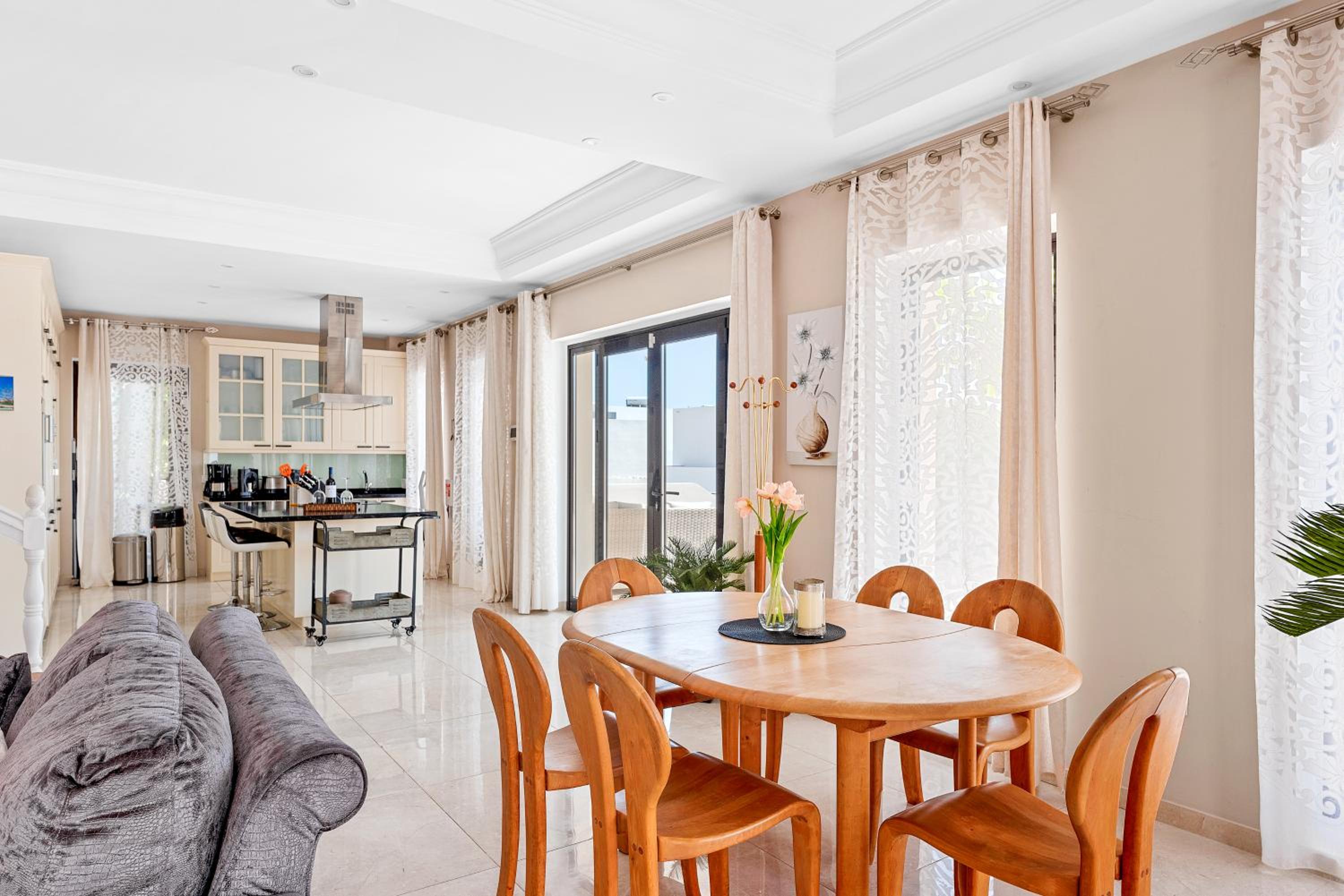 Villa Vista Bella Costa Adeje in ruhiger Villengegend mit Meerblick