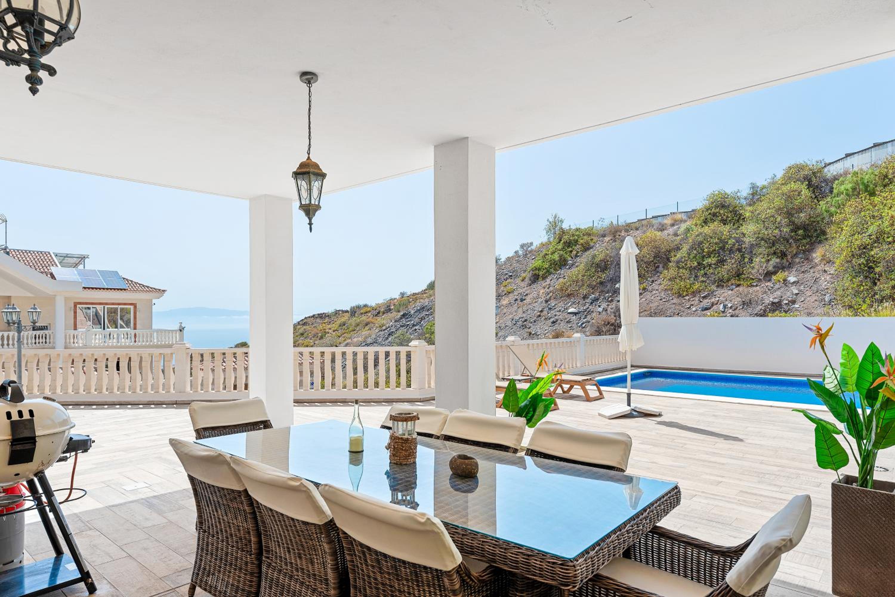 Villa Vista Bella Costa Adeje in ruhiger Villengegend mit Meerblick