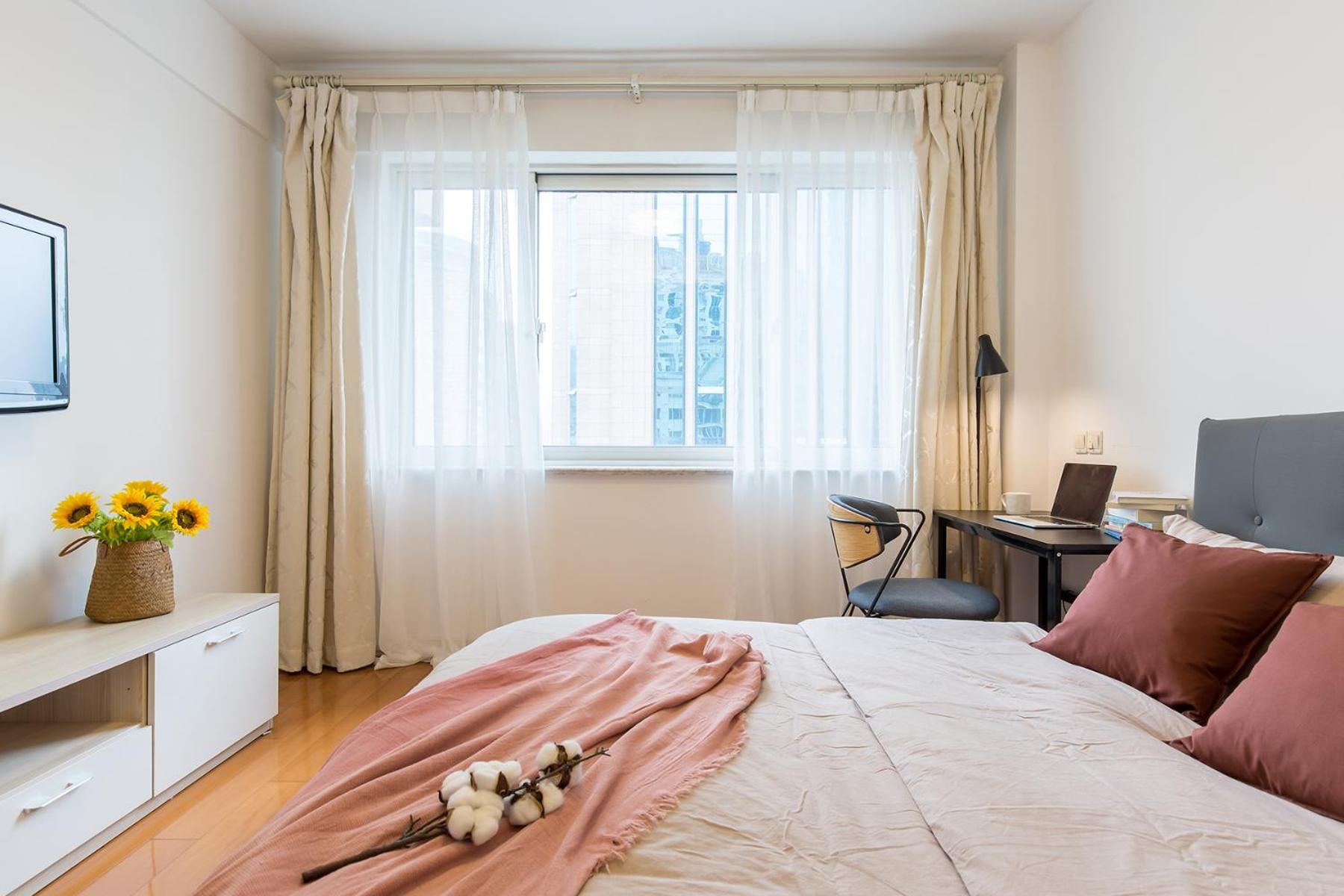 Book and Bed-People's Square