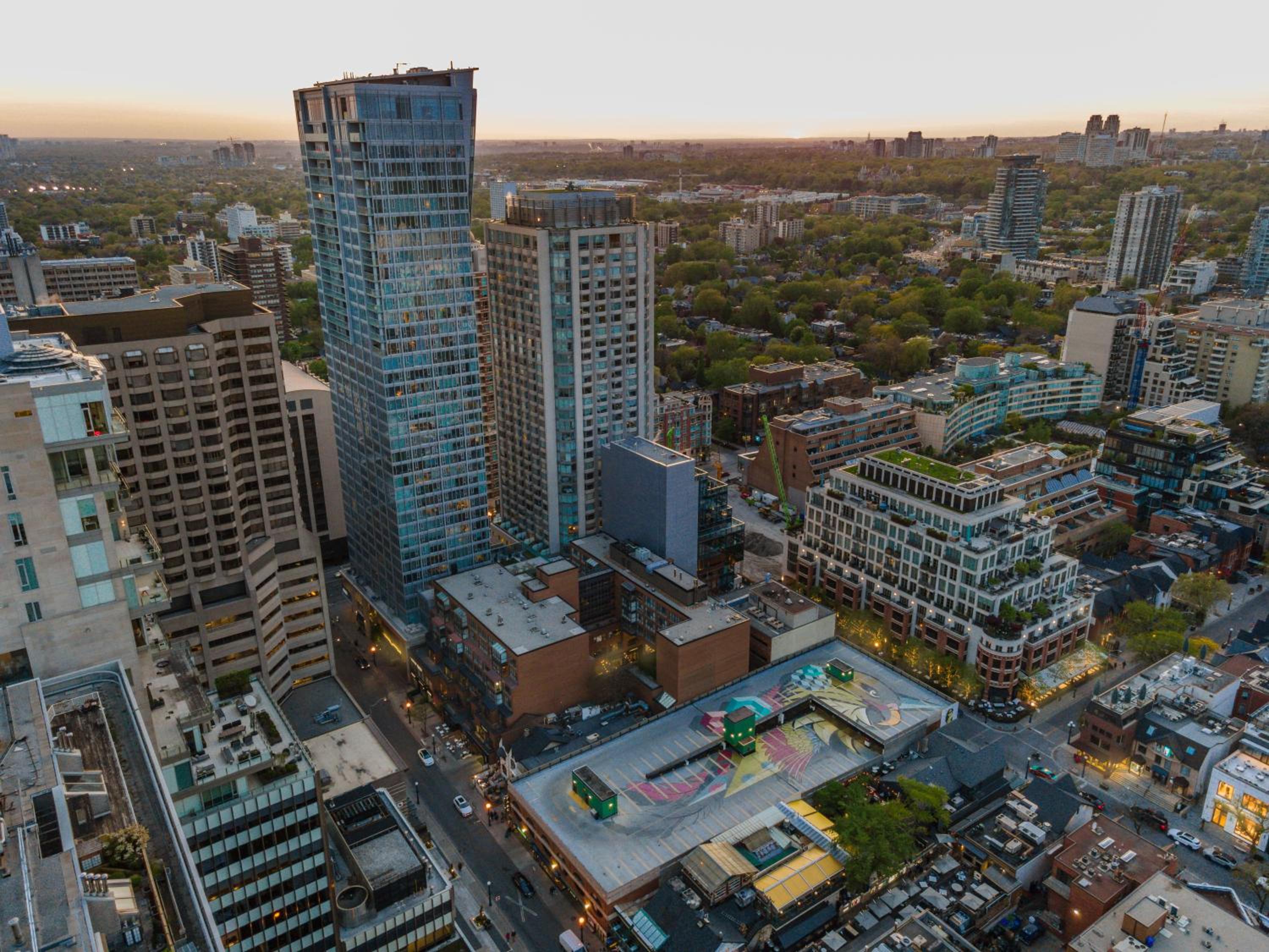 Designer One Bedroom Suite - Yorkville