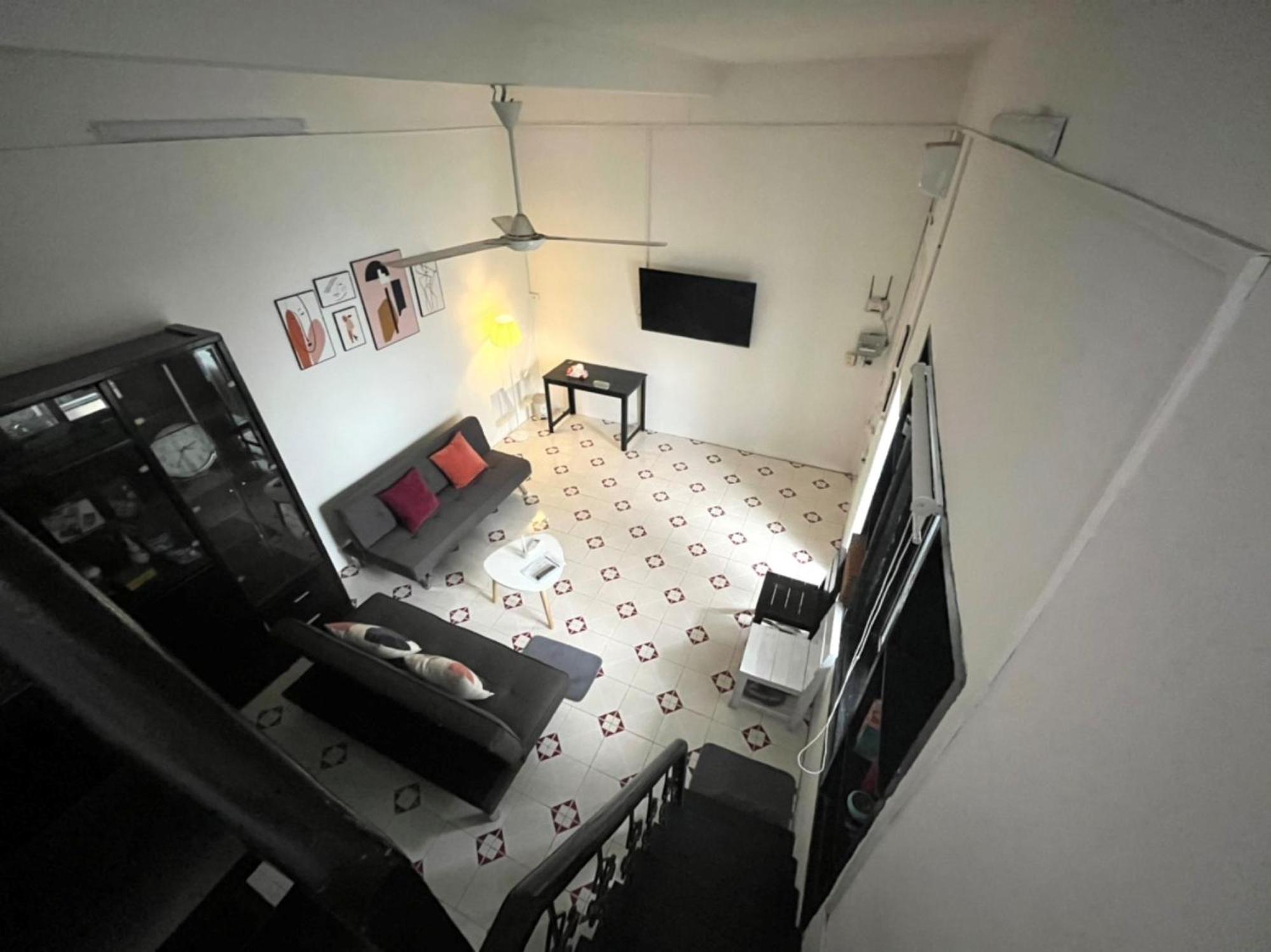 2-Floor Duplex apartment near Train Street - Quiet Local alley