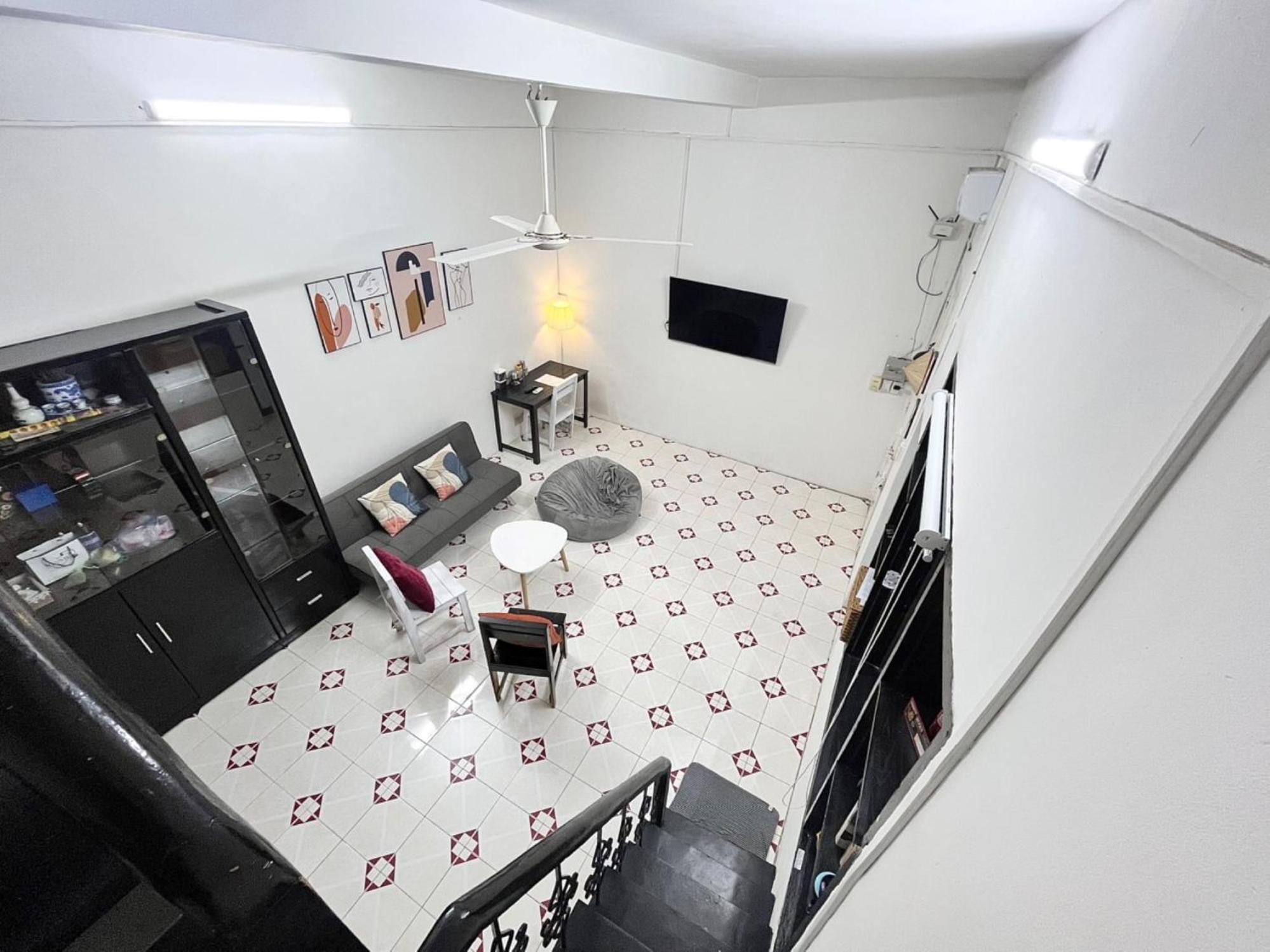 2-Floor Duplex apartment near Train Street - Quiet Local alley