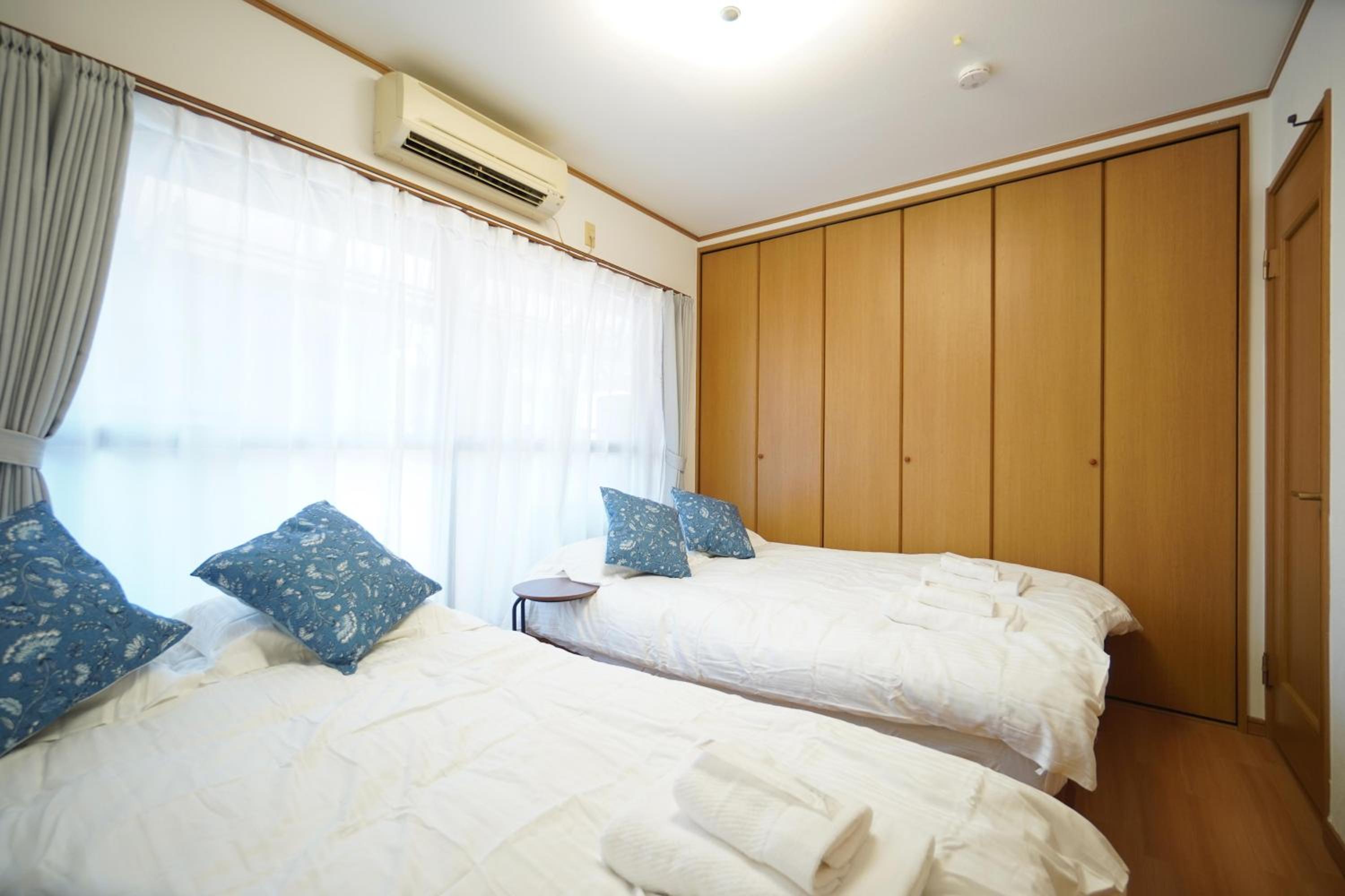 Tsuruhashi House 5bedroom
