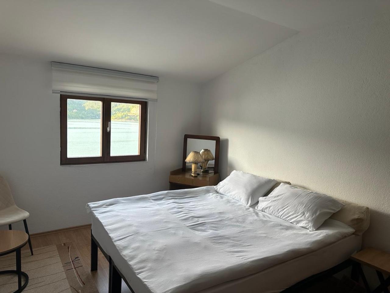AB Apartmani Radešine